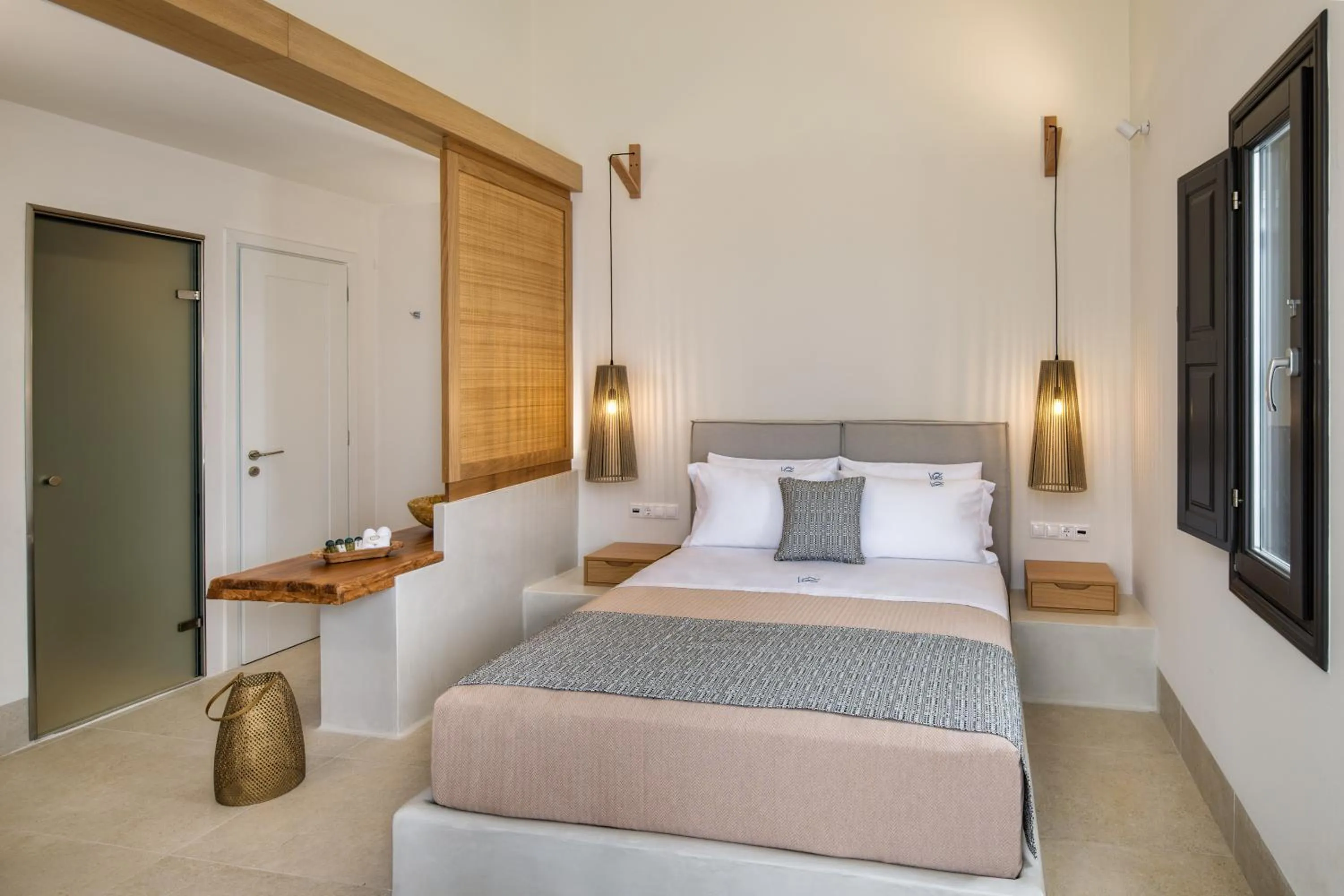 Bedroom, Bed in Venus Sunrise Suites & Villas