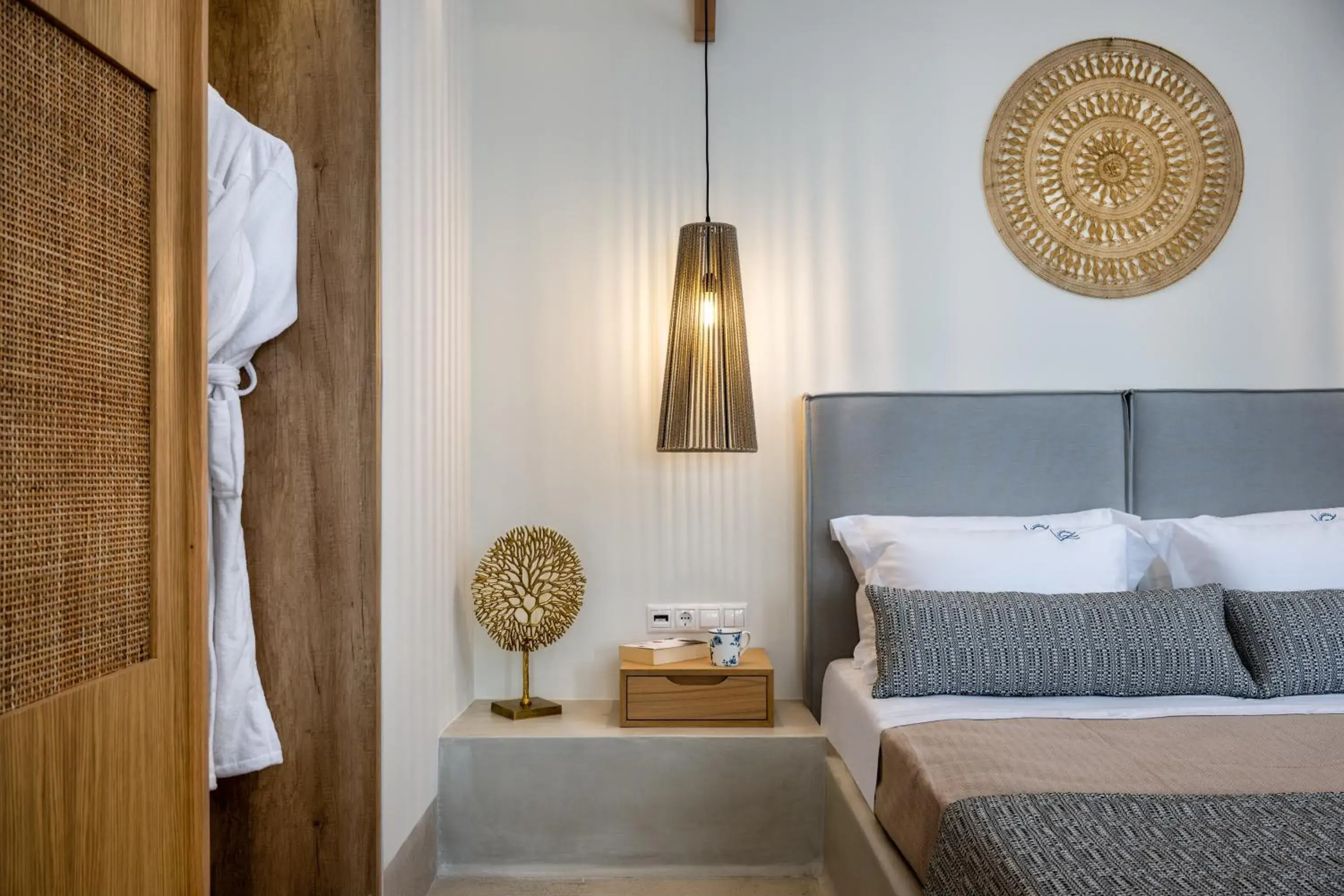 Decorative detail, Bed in Venus Sunrise Suites & Villas Decorative detail, Bed in Venus Sunrise Suites & Villas