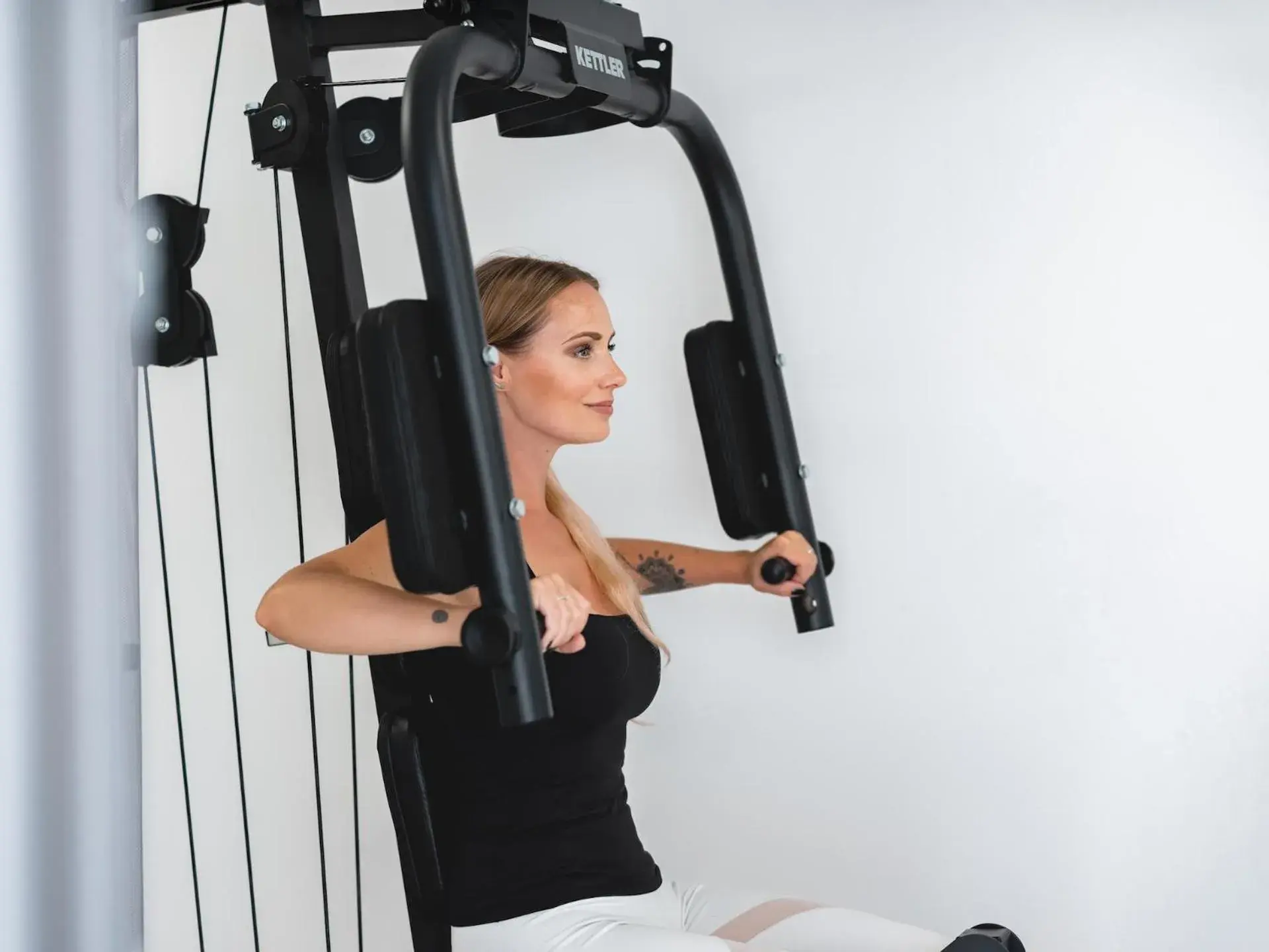 Fitness centre/facilities in Venus Sunrise Suites & Villas Fitness centre/facilities in Venus Sunrise Suites & Villas