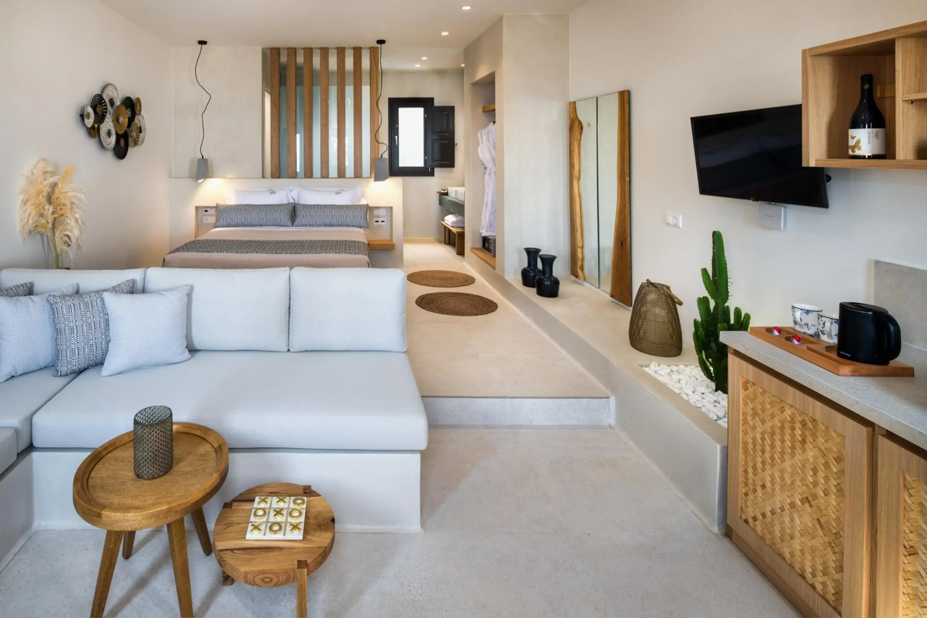 Photo of the whole room, Bed in Venus Sunrise Suites & Villas Photo of the whole room, Bed in Venus Sunrise Suites & Villas