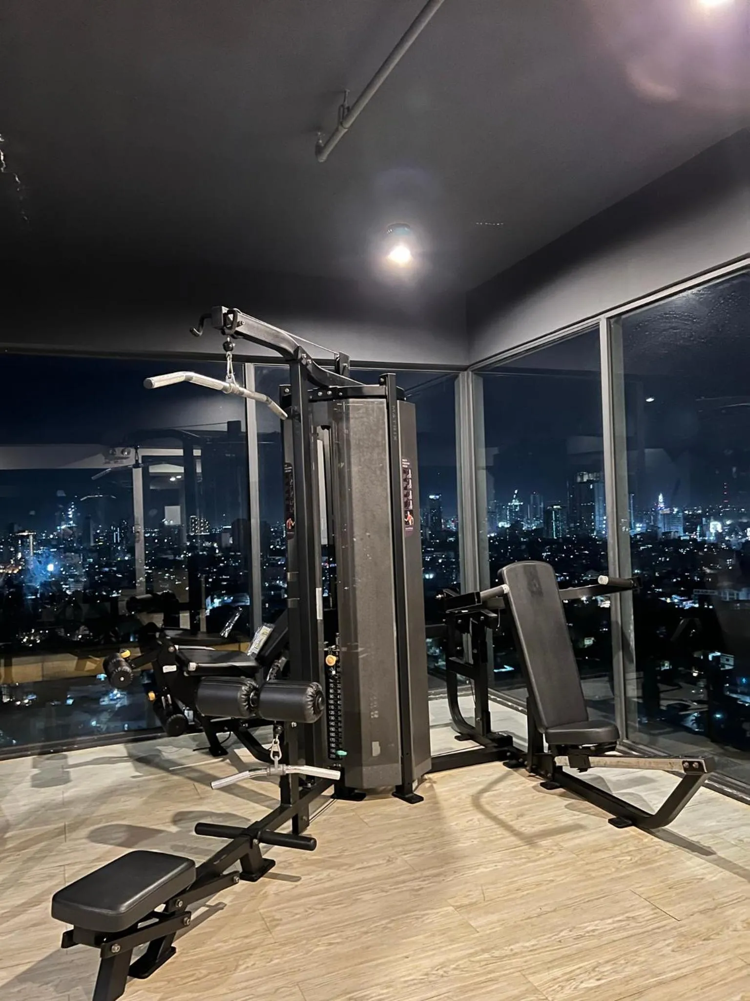 Fitness centre/facilities in Cozy Spacious Hotel Type Condo with Smart TV and WiFi