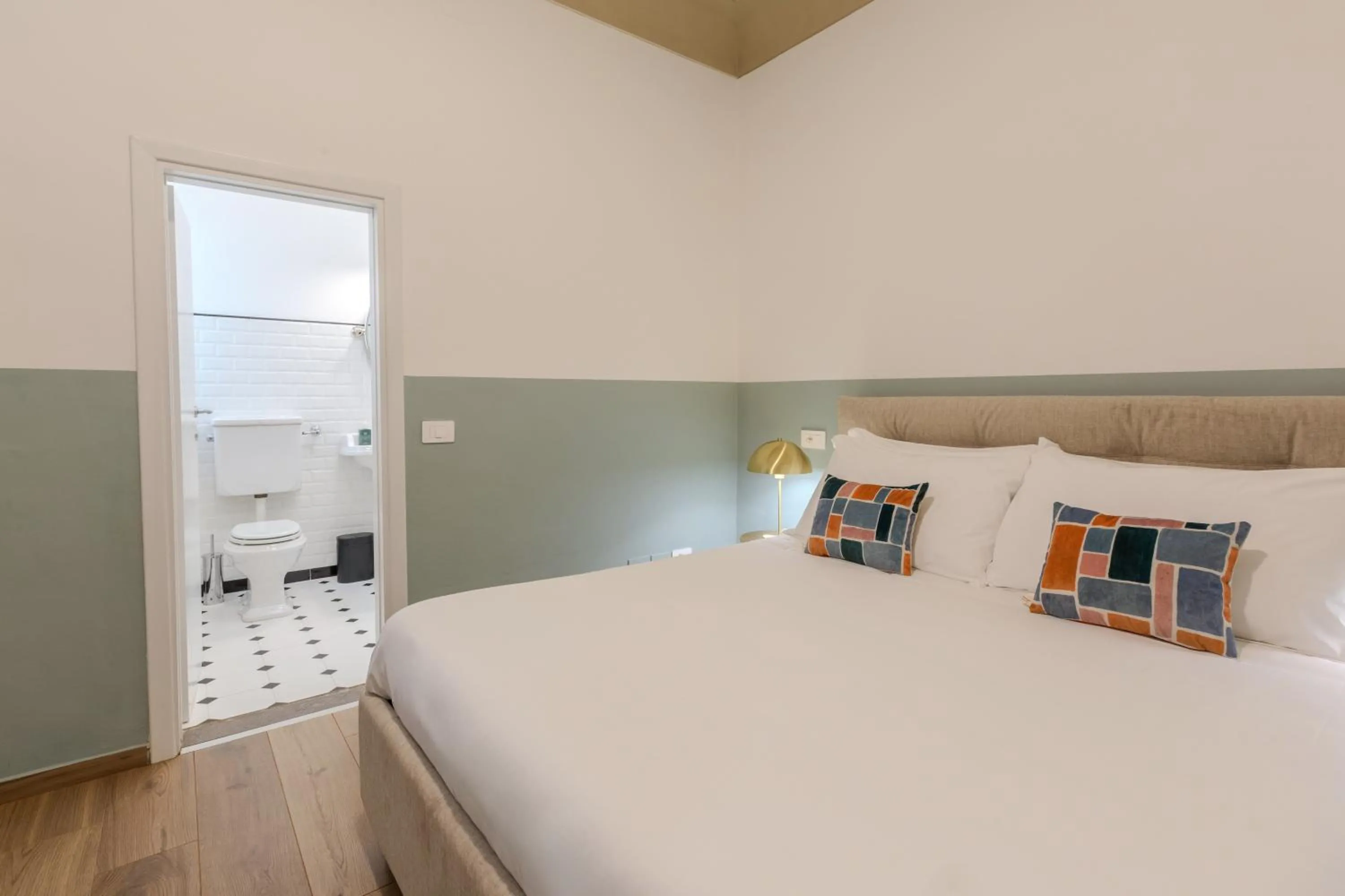 Photo of the whole room, Bed in B&B Stanze Guelfe