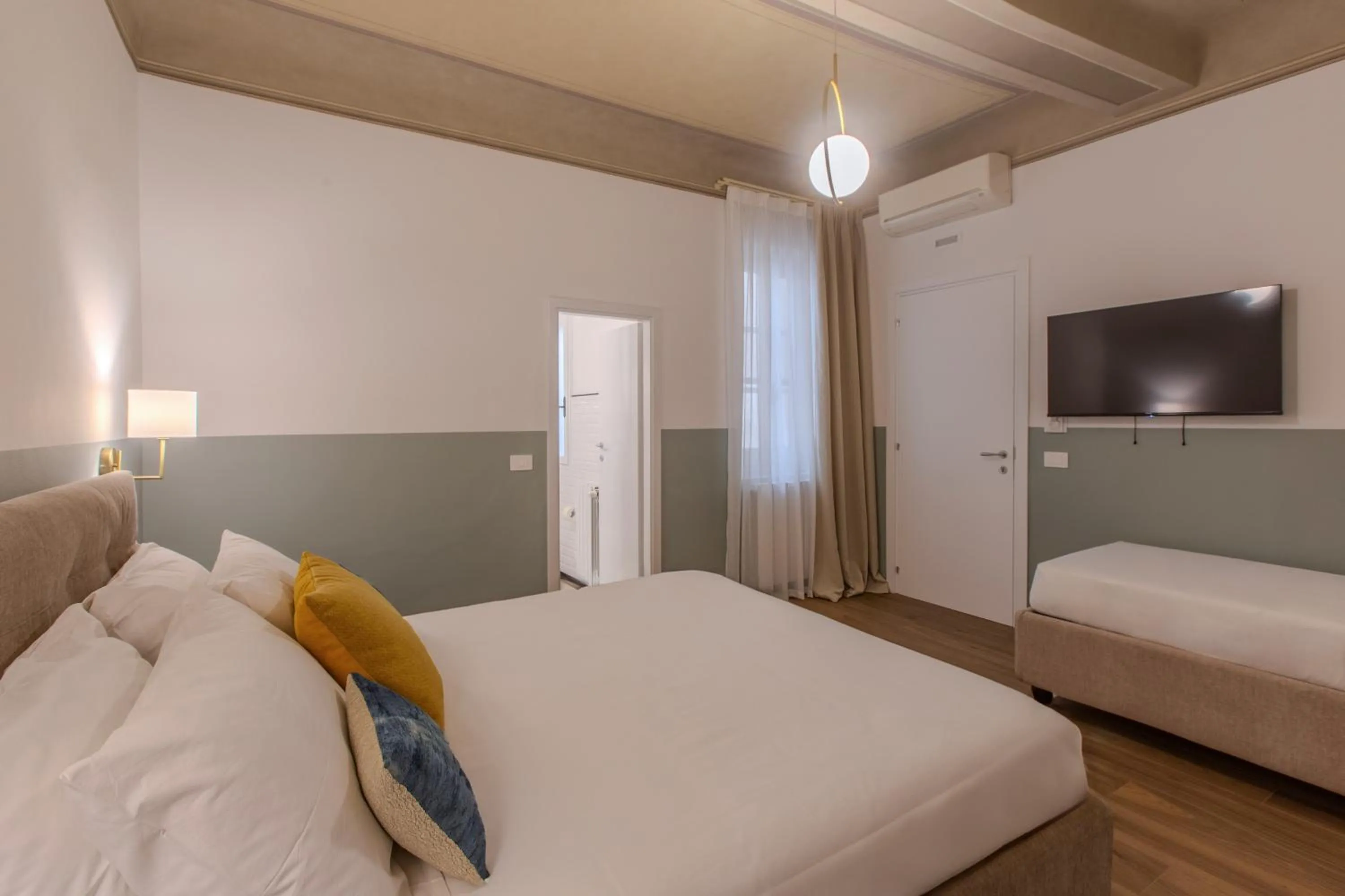 Bed in B&B Stanze Guelfe