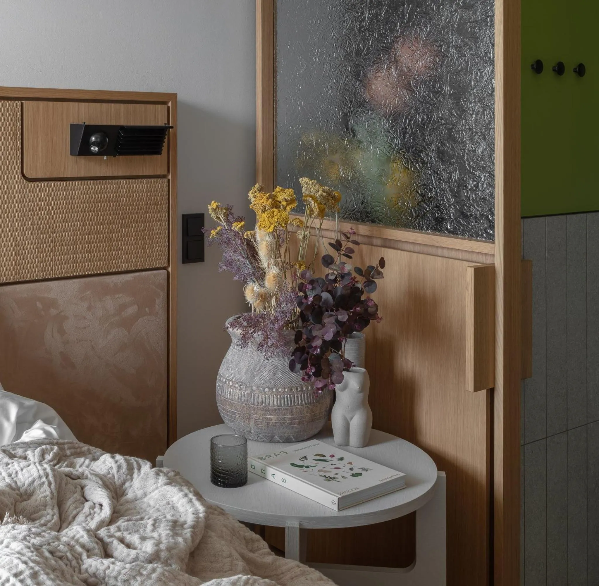 Property building in Locke at East Side Gallery