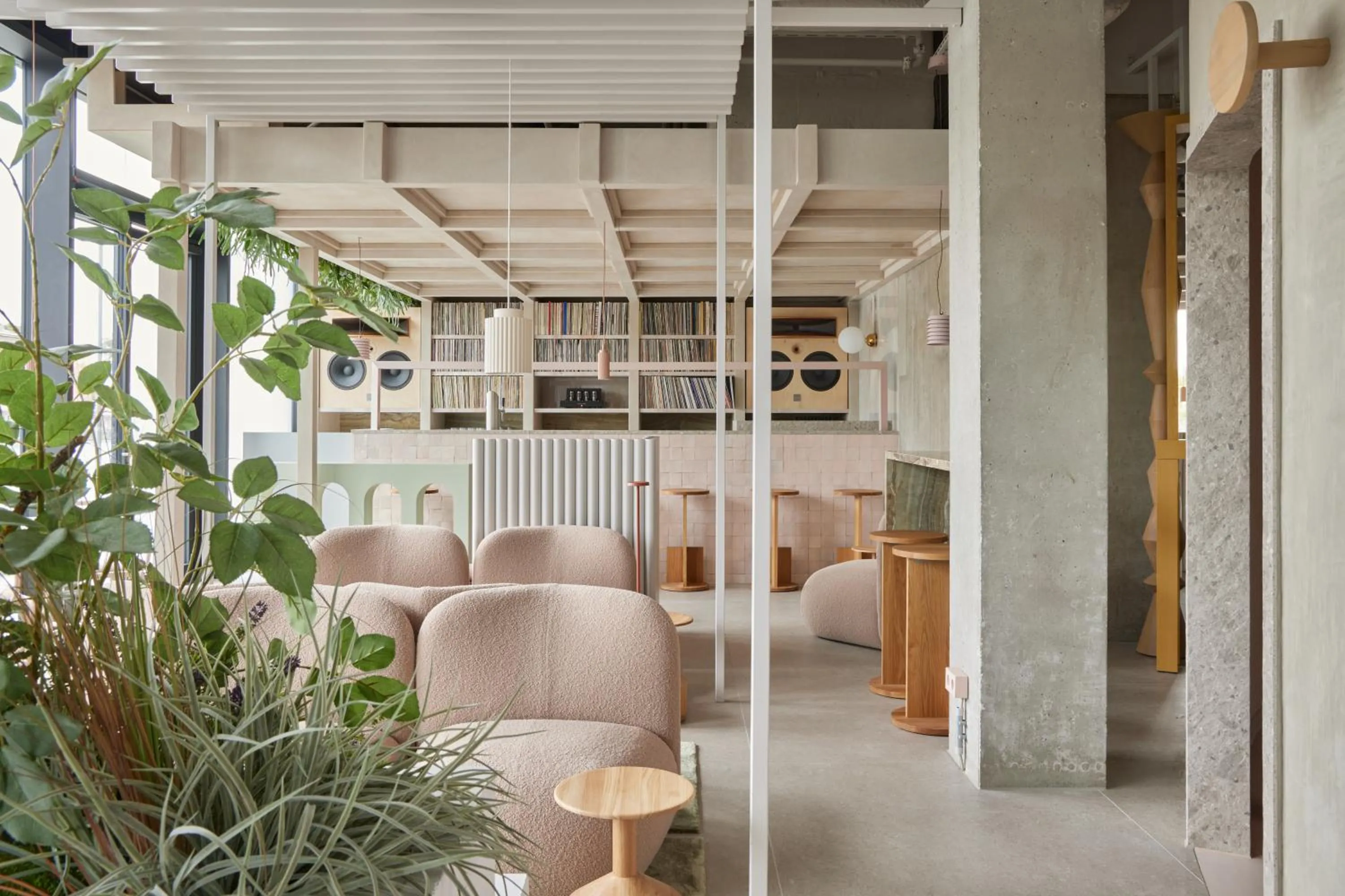 Lobby or reception in Locke at East Side Gallery