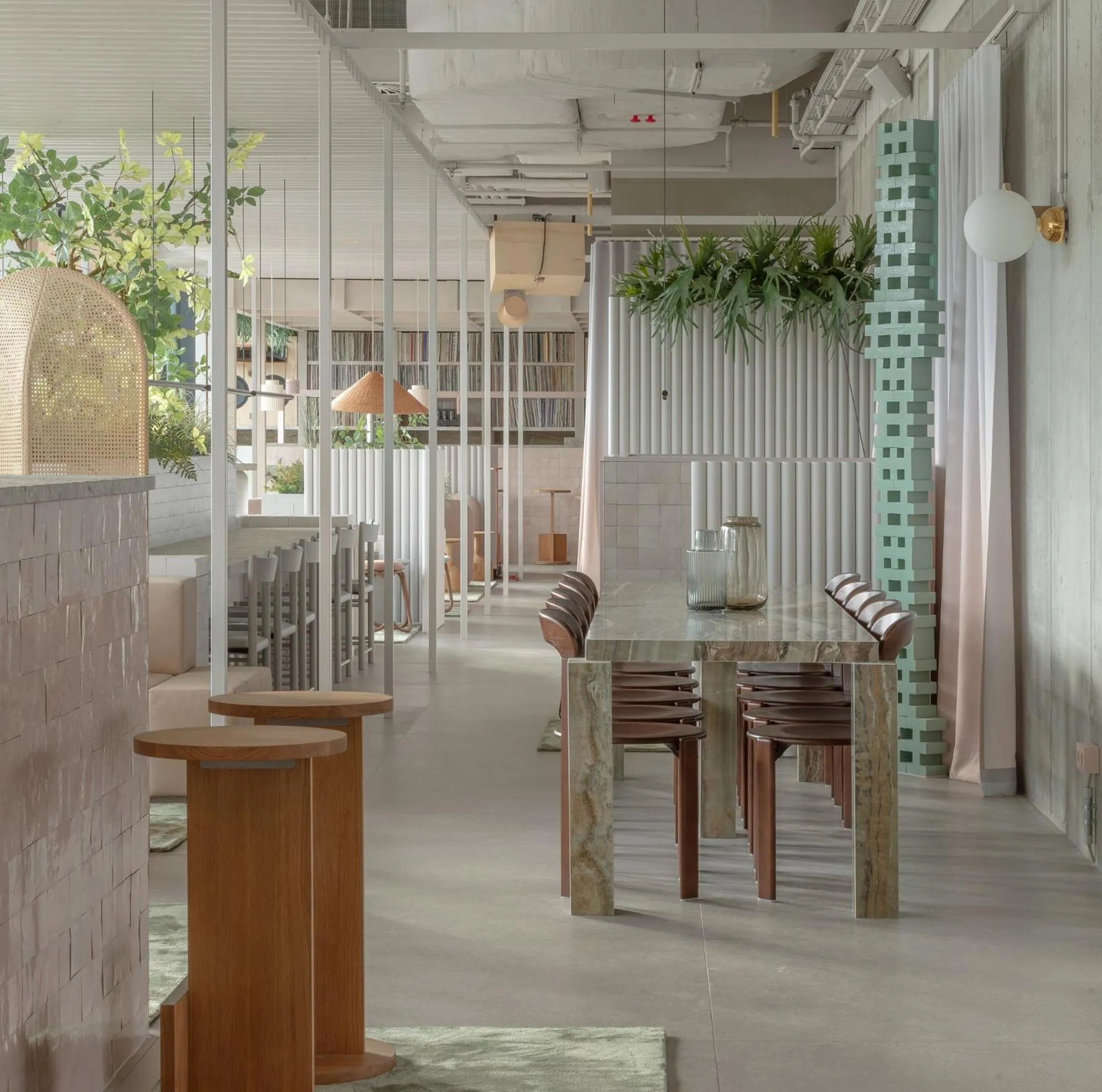 Lounge or bar in Locke at East Side Gallery