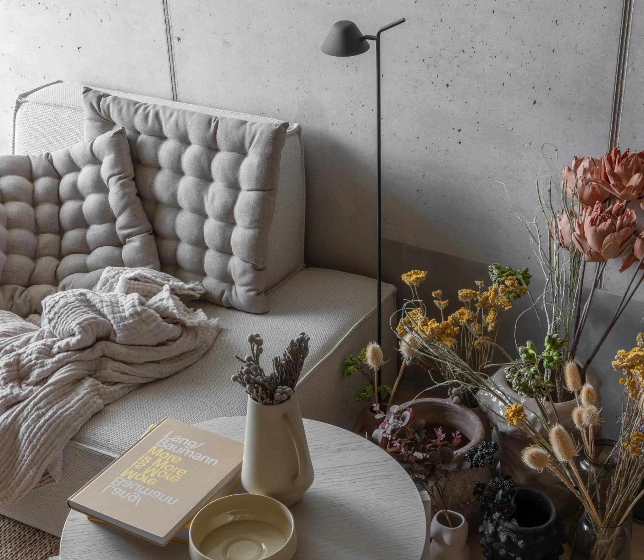 Property building in Locke at East Side Gallery