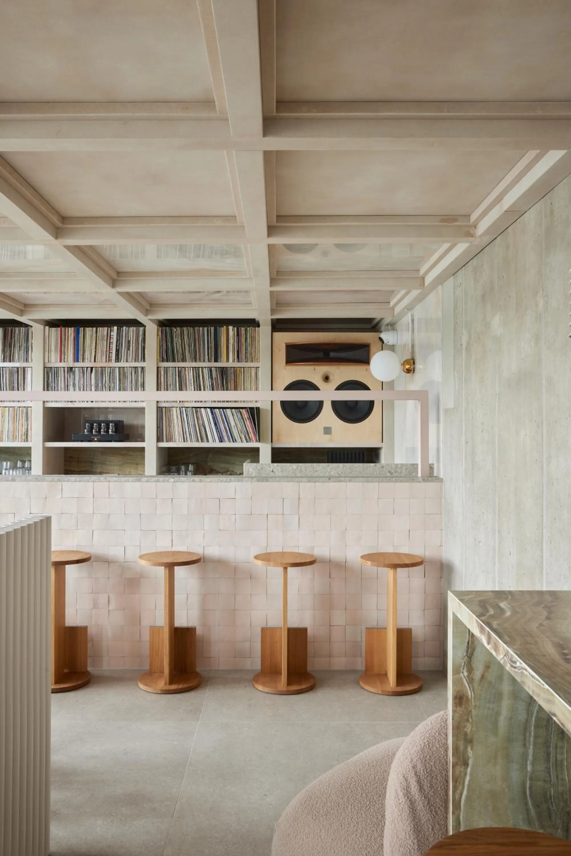 Lobby or reception in Locke at East Side Gallery