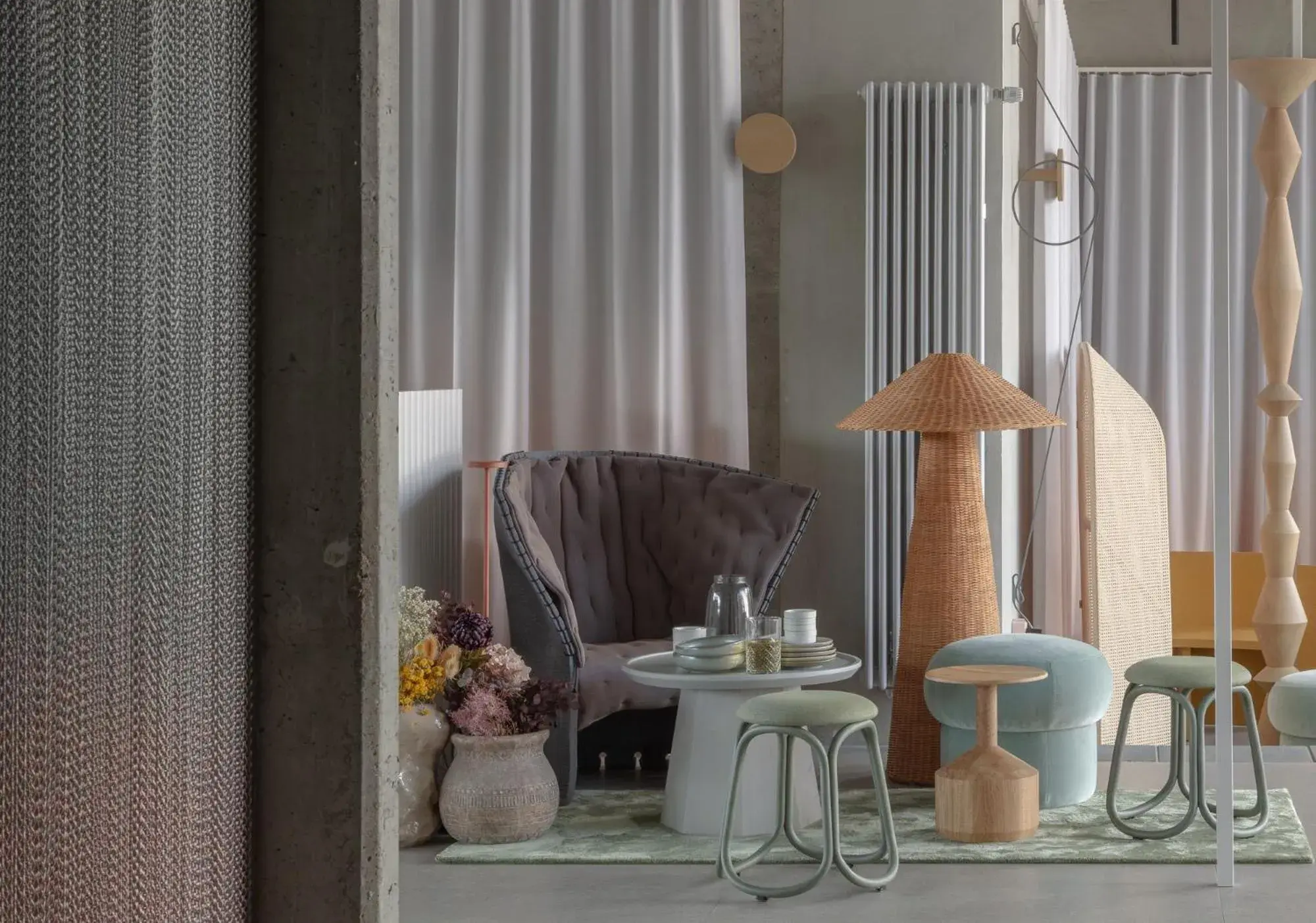 Lounge or bar in Locke at East Side Gallery Lounge or bar in Locke at East Side Gallery