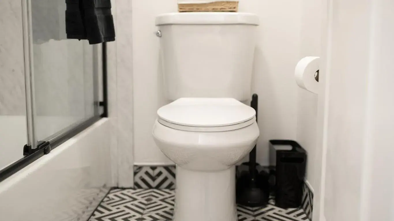 One-Bedroom Suite in High Creek Lodge and Cabins One-Bedroom Suite in High Creek Lodge and Cabins