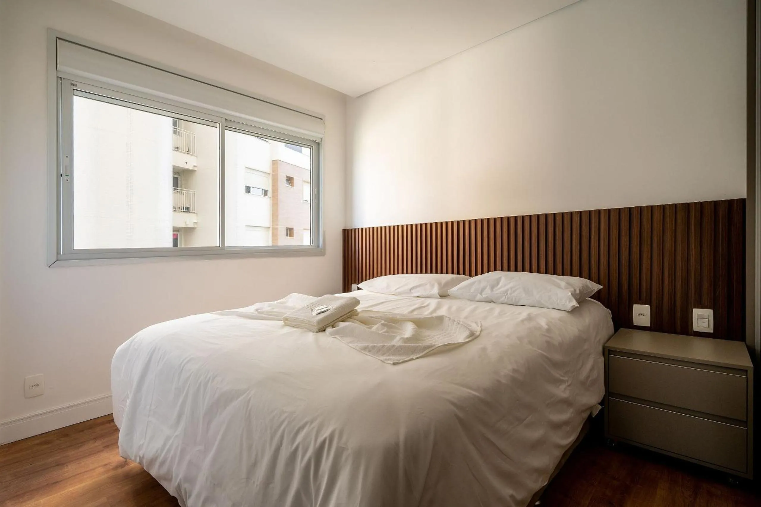 Photo of the whole room, Bed in Apto charmoso c/ varanda a 150m da praia ABC0403