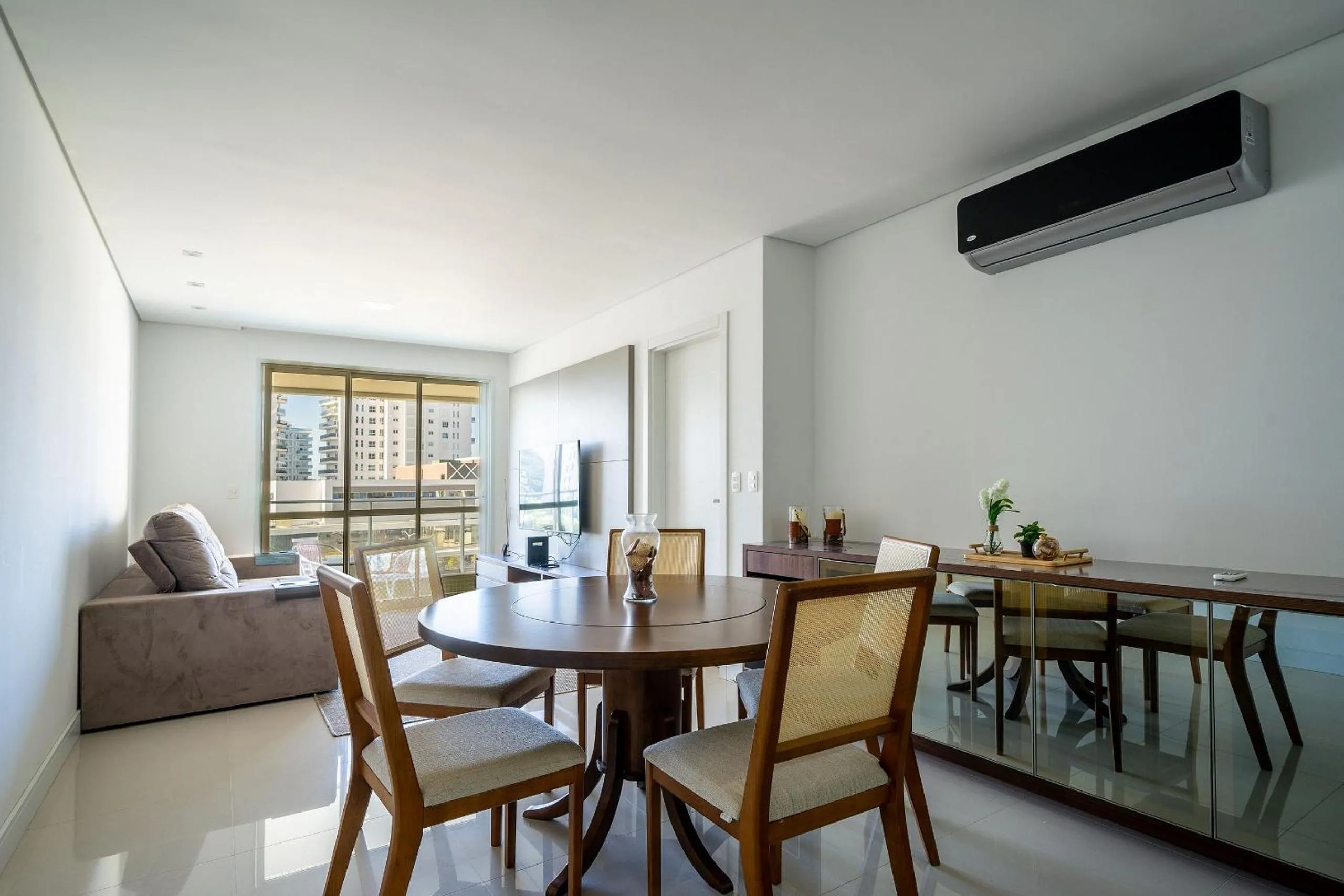 Dining area in Apto charmoso c/ varanda a 150m da praia ABC0403