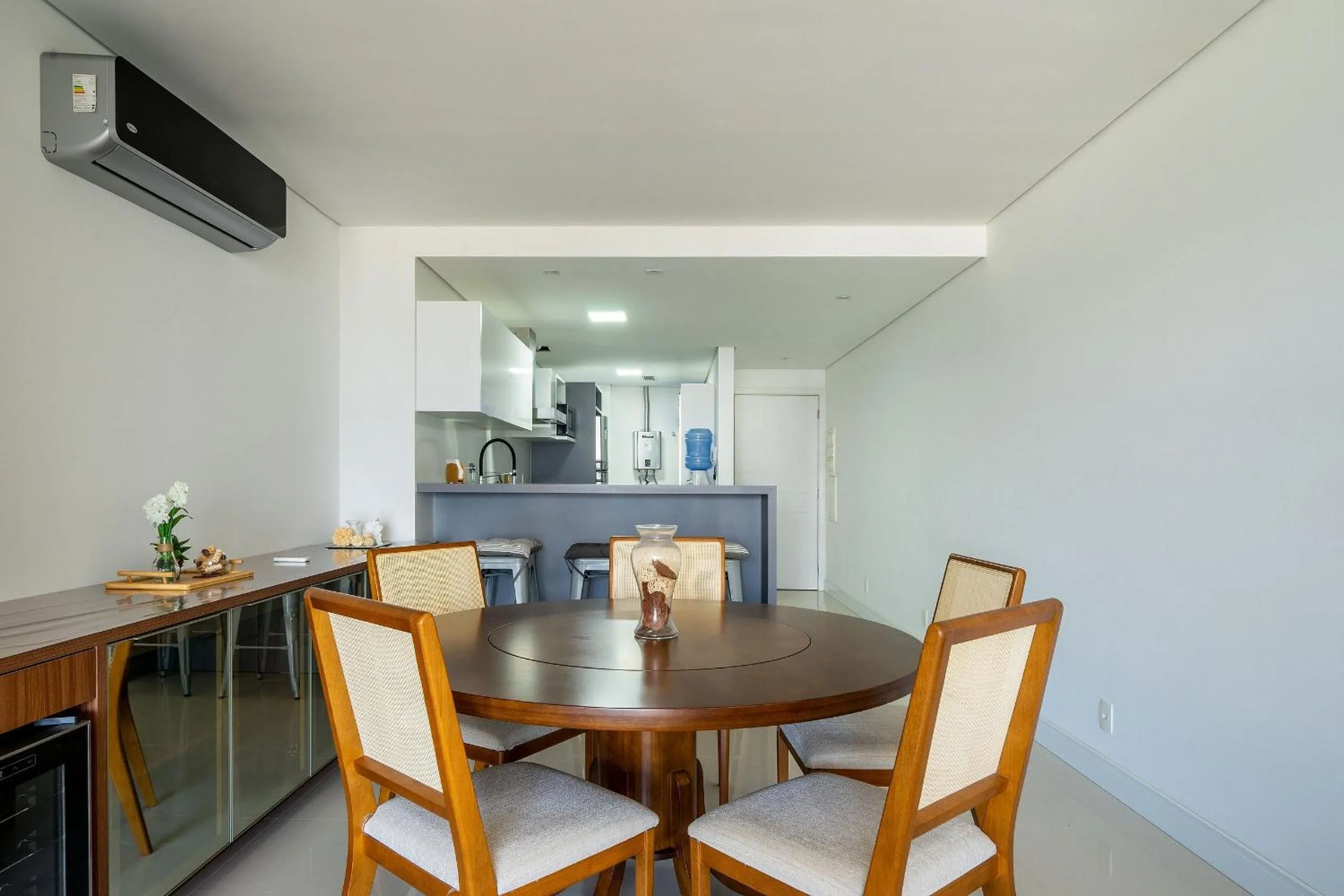 Dining area in Apto charmoso c/ varanda a 150m da praia ABC0403