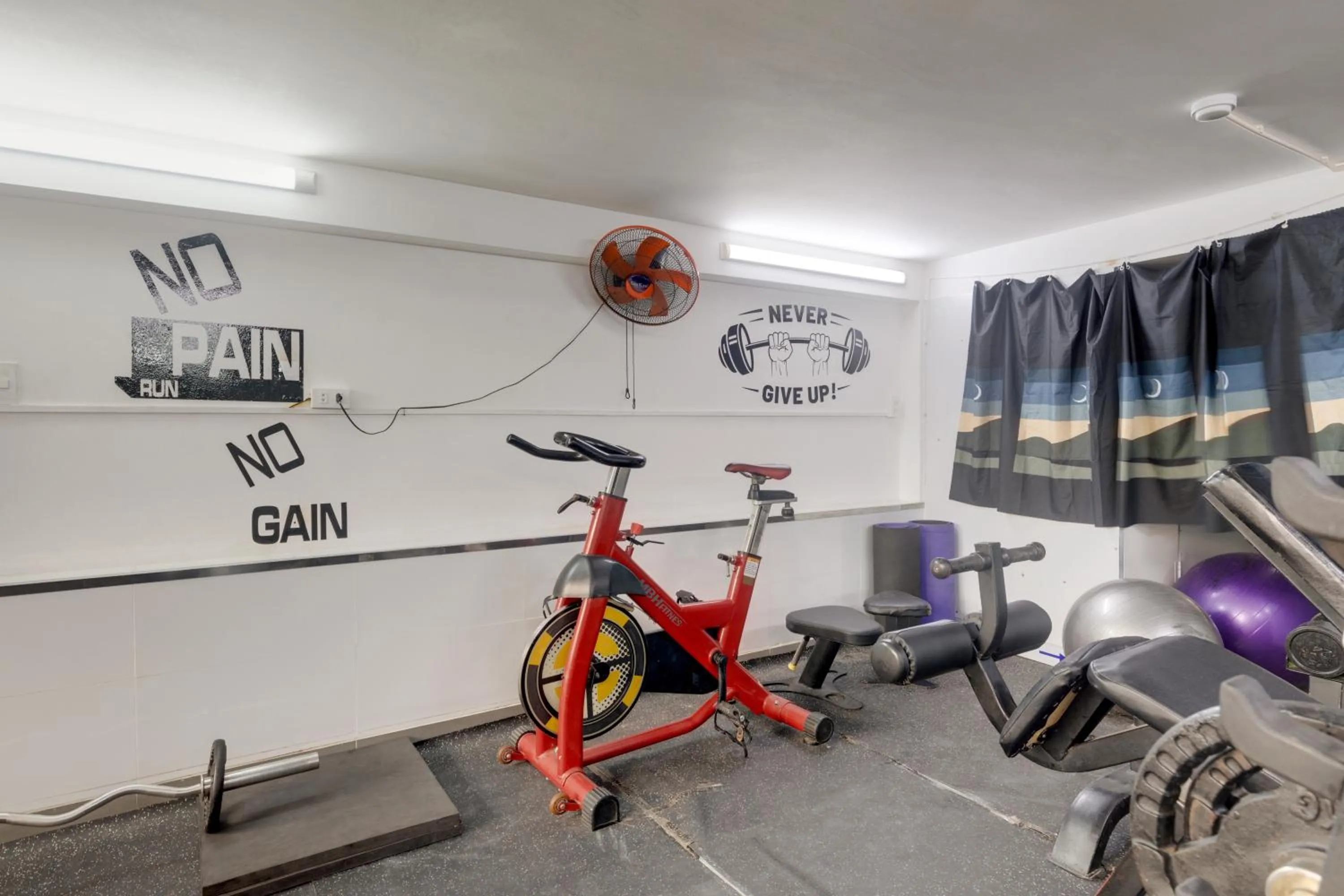 Fitness centre/facilities in Saigon Authentic Hostel - Local Vibes, City Tours, Cooking Dinner, Evening Streetfood, Free Menu Breakfast, Gym & Rooftop