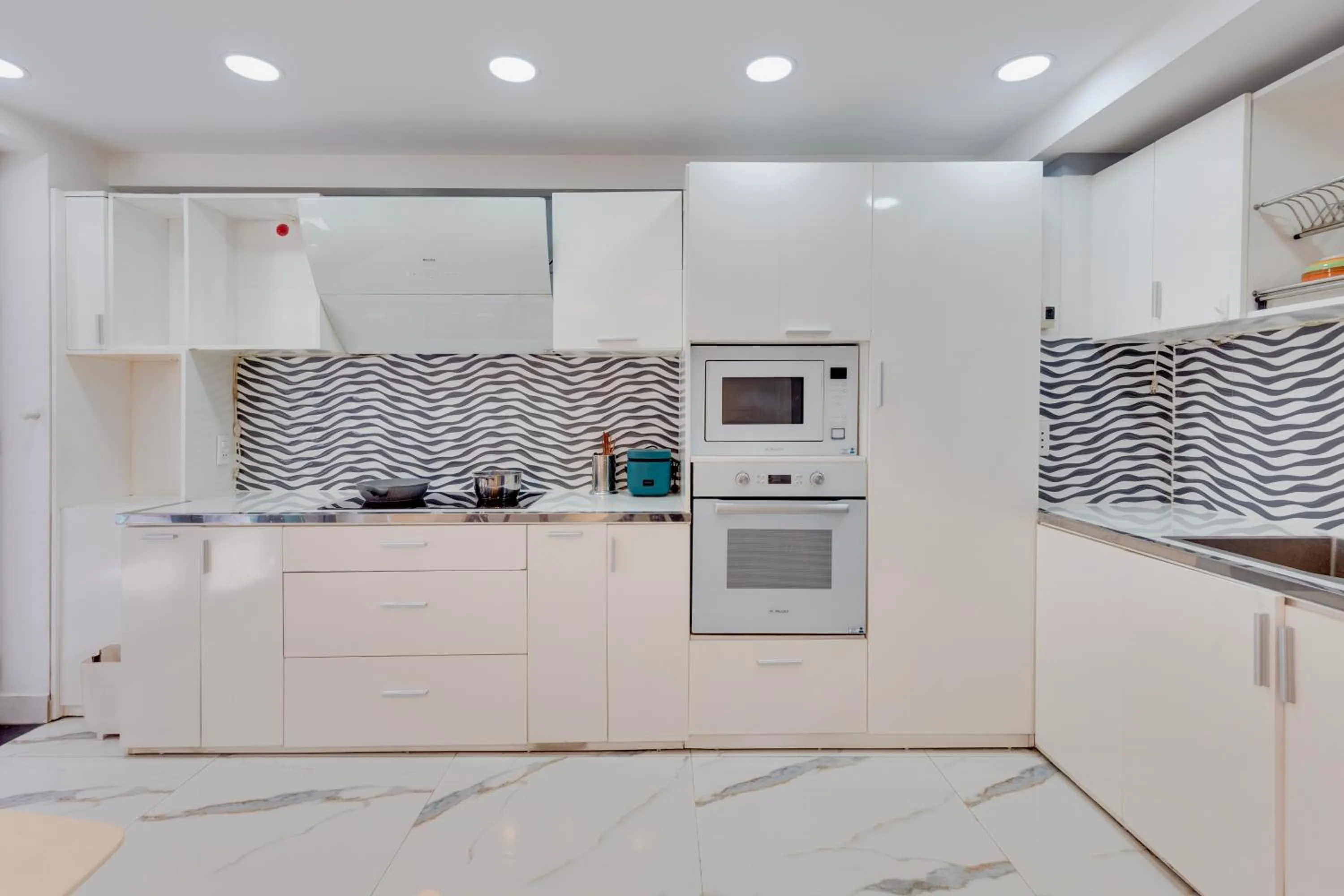 Kitchen or kitchenette in Saigon Authentic Hostel - Local Vibes, City Tours, Cooking Dinner, Evening Streetfood, Free Menu Breakfast, Gym & Rooftop