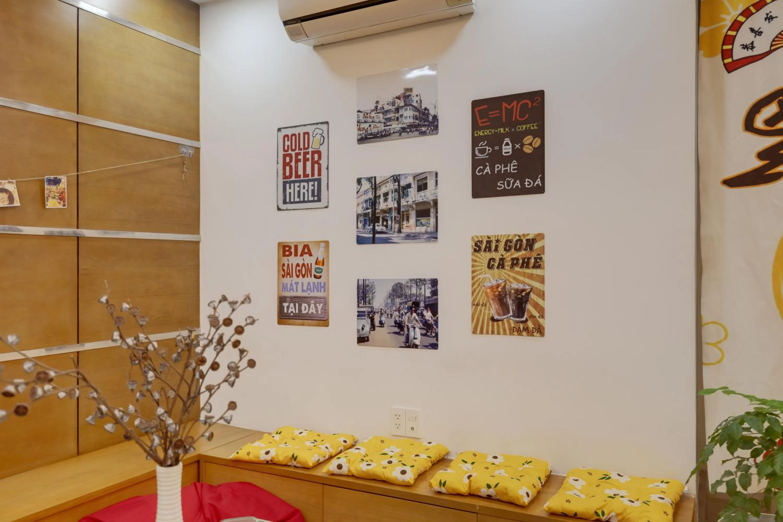 Game Room in Saigon Authentic Hostel - Local Vibes, City Tours, Cooking Dinner, Evening Streetfood, Free Menu Breakfast, Gym & Rooftop