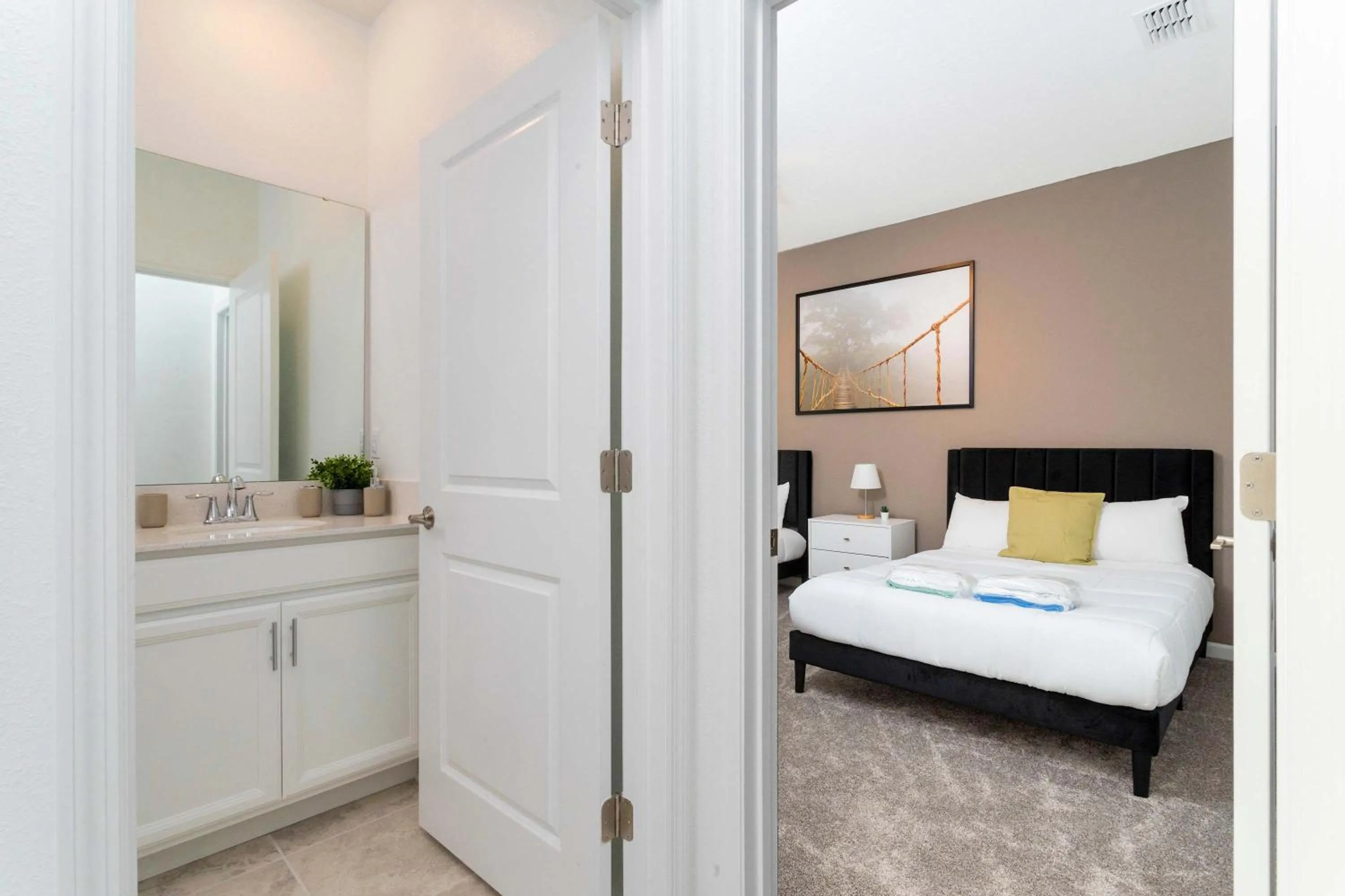 Bed in Family Friendly 3Bd Close to Disney @Champions Gate 991