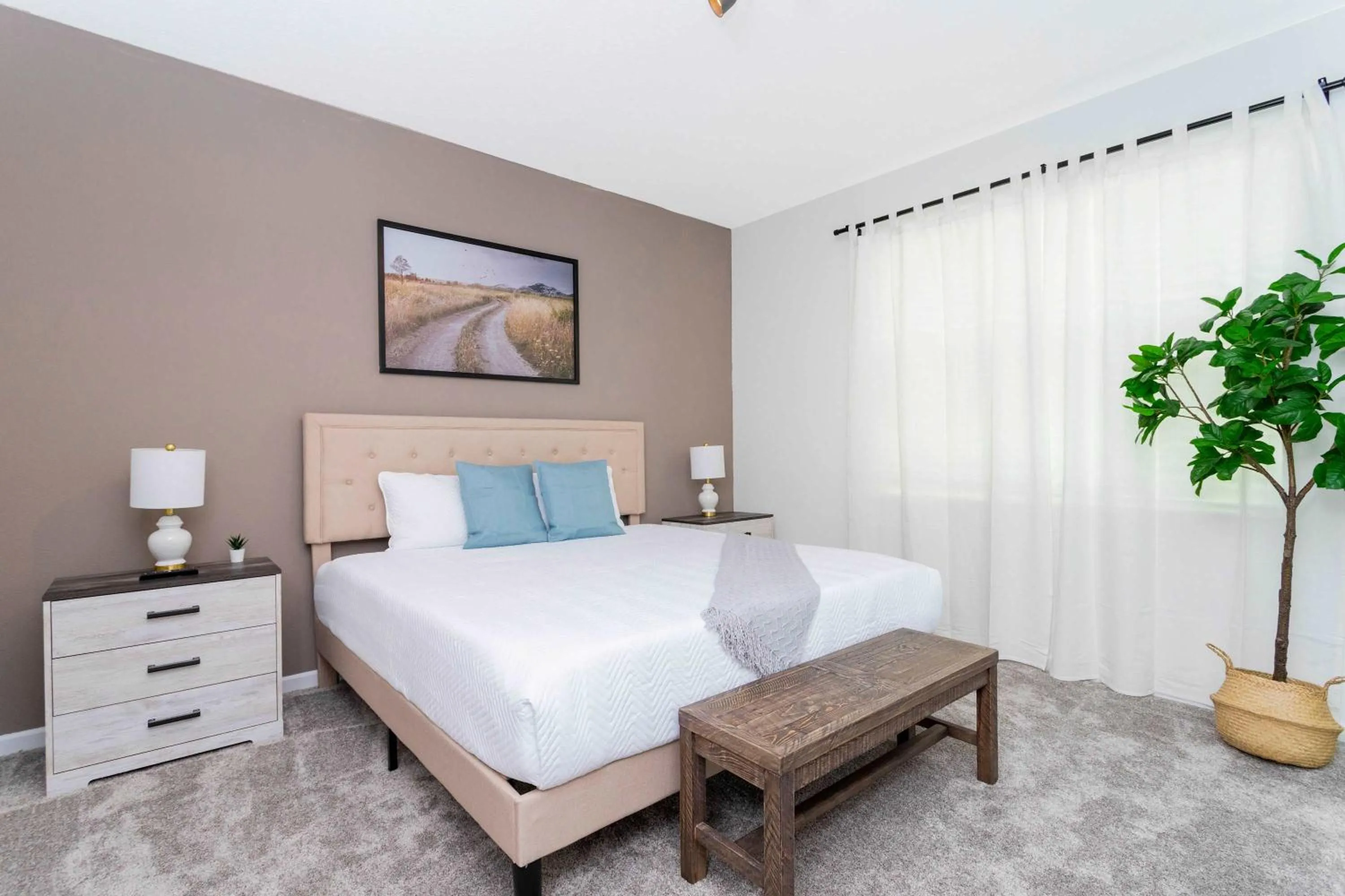 Bed in Family Friendly 3Bd Close to Disney @Champions Gate 991