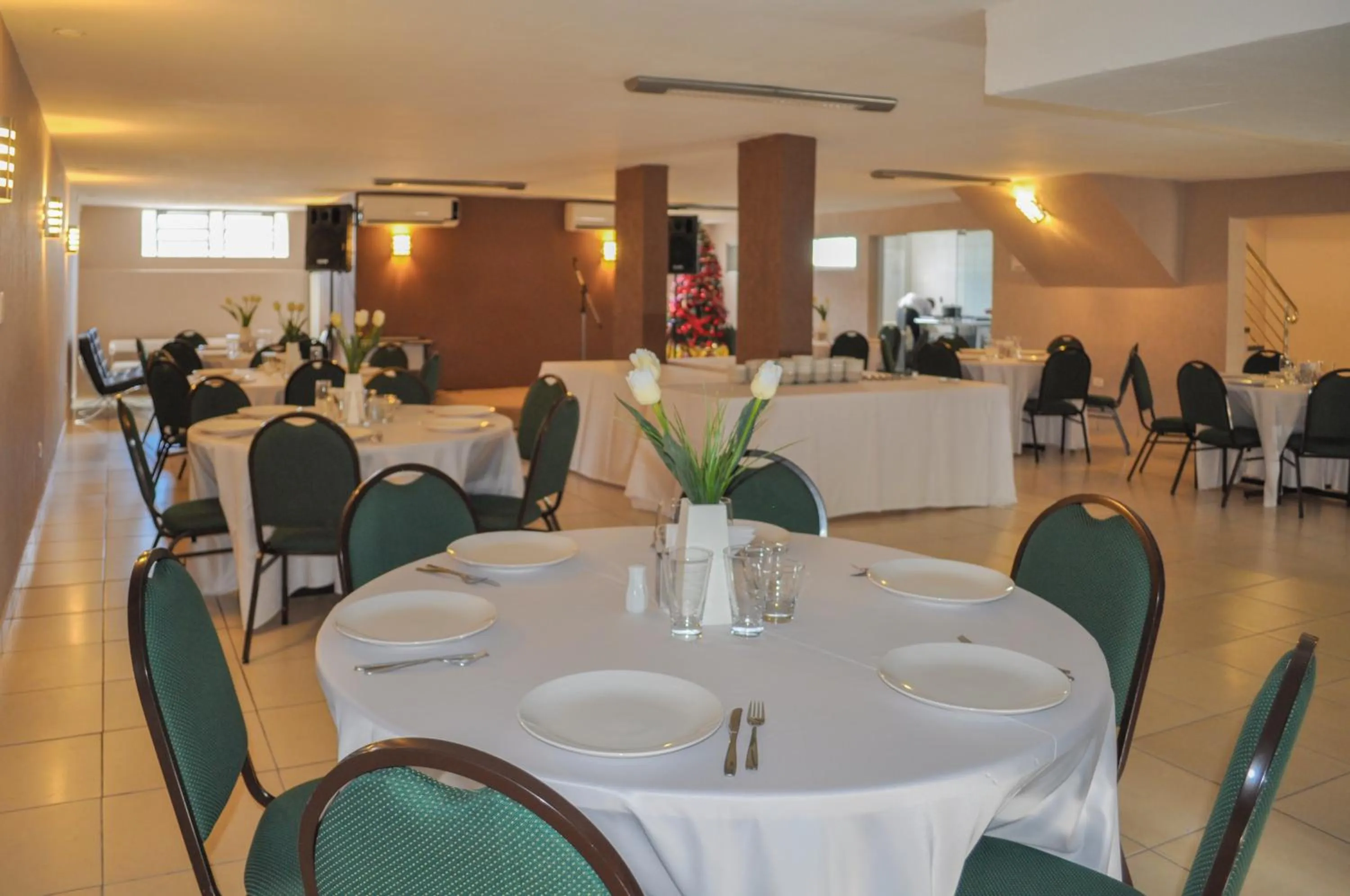 Restaurant/places to eat in Tri Hotel Lajeado