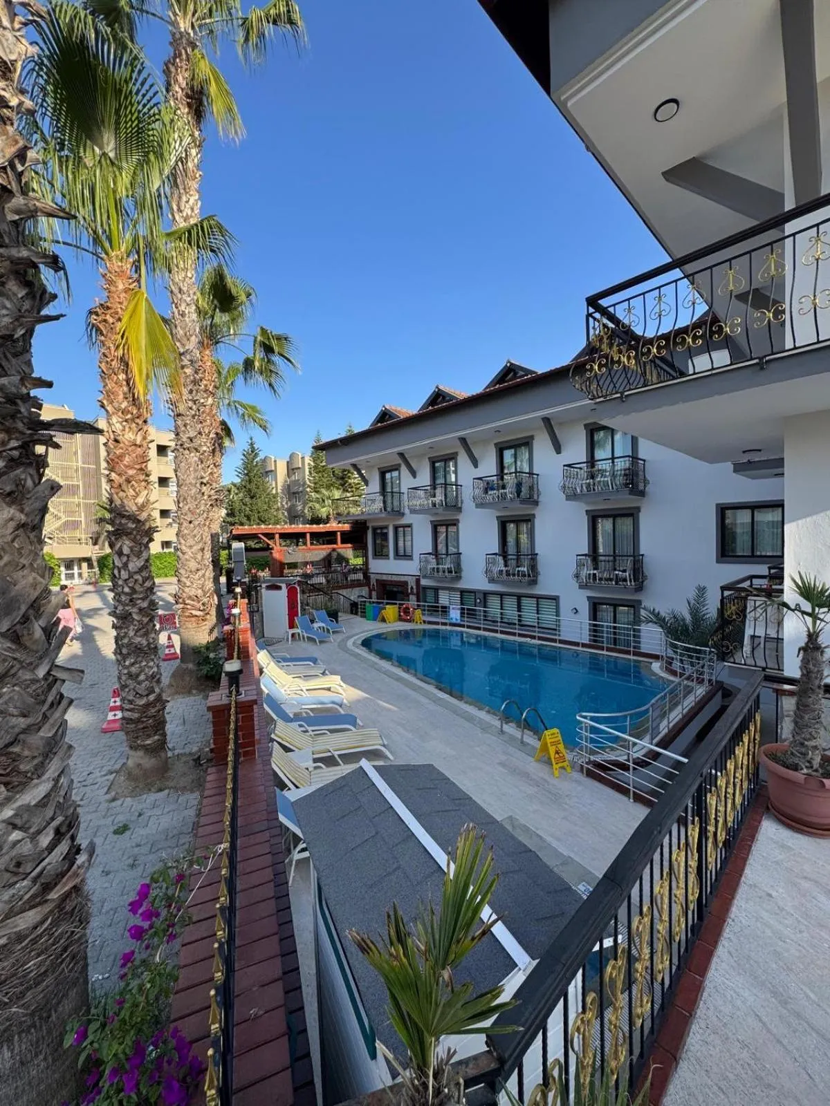 Property building in Orange Garden Aparts & Hotel THE NORDIC