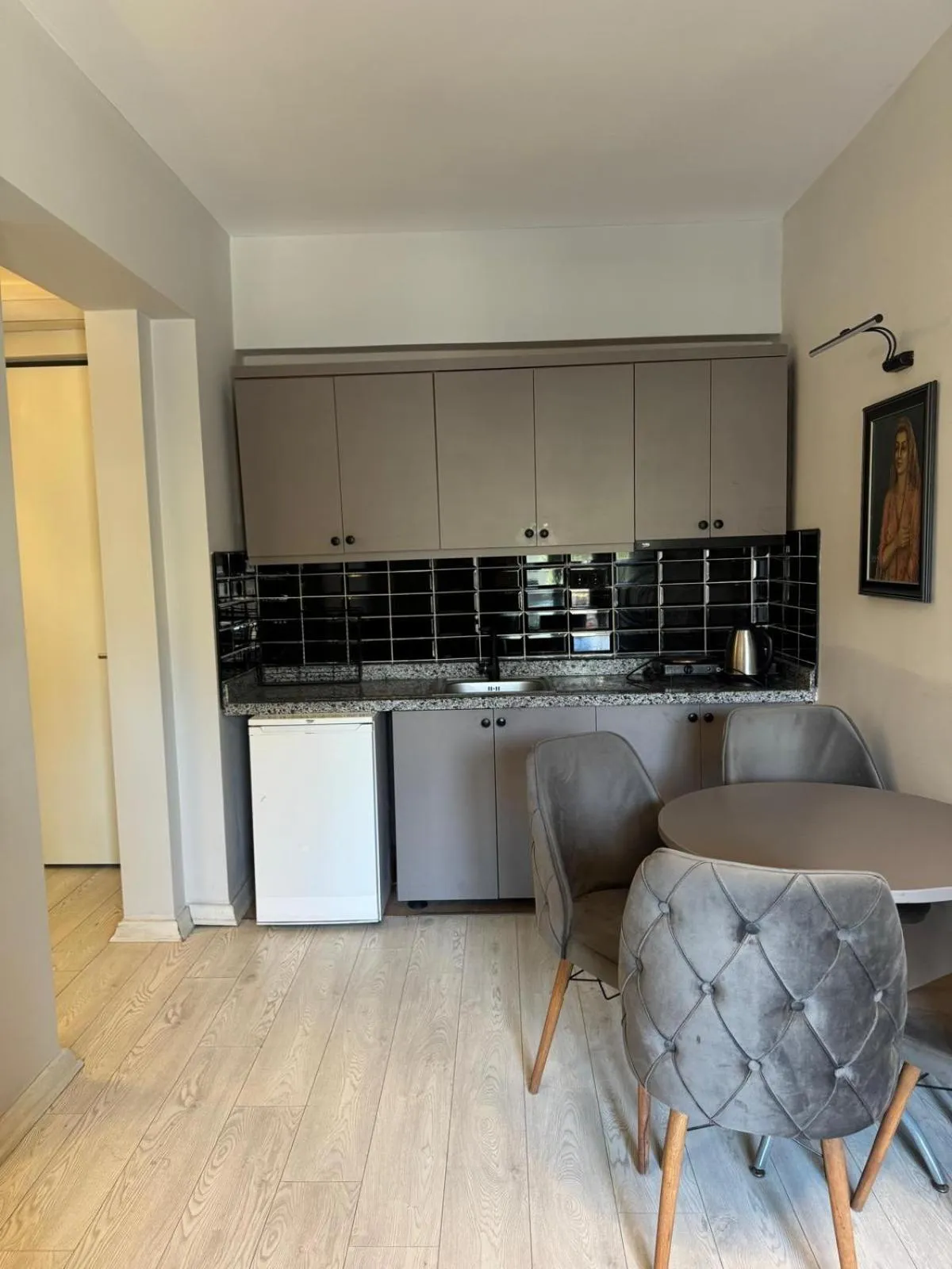 kitchen in Orange Garden Aparts & Hotel THE NORDIC