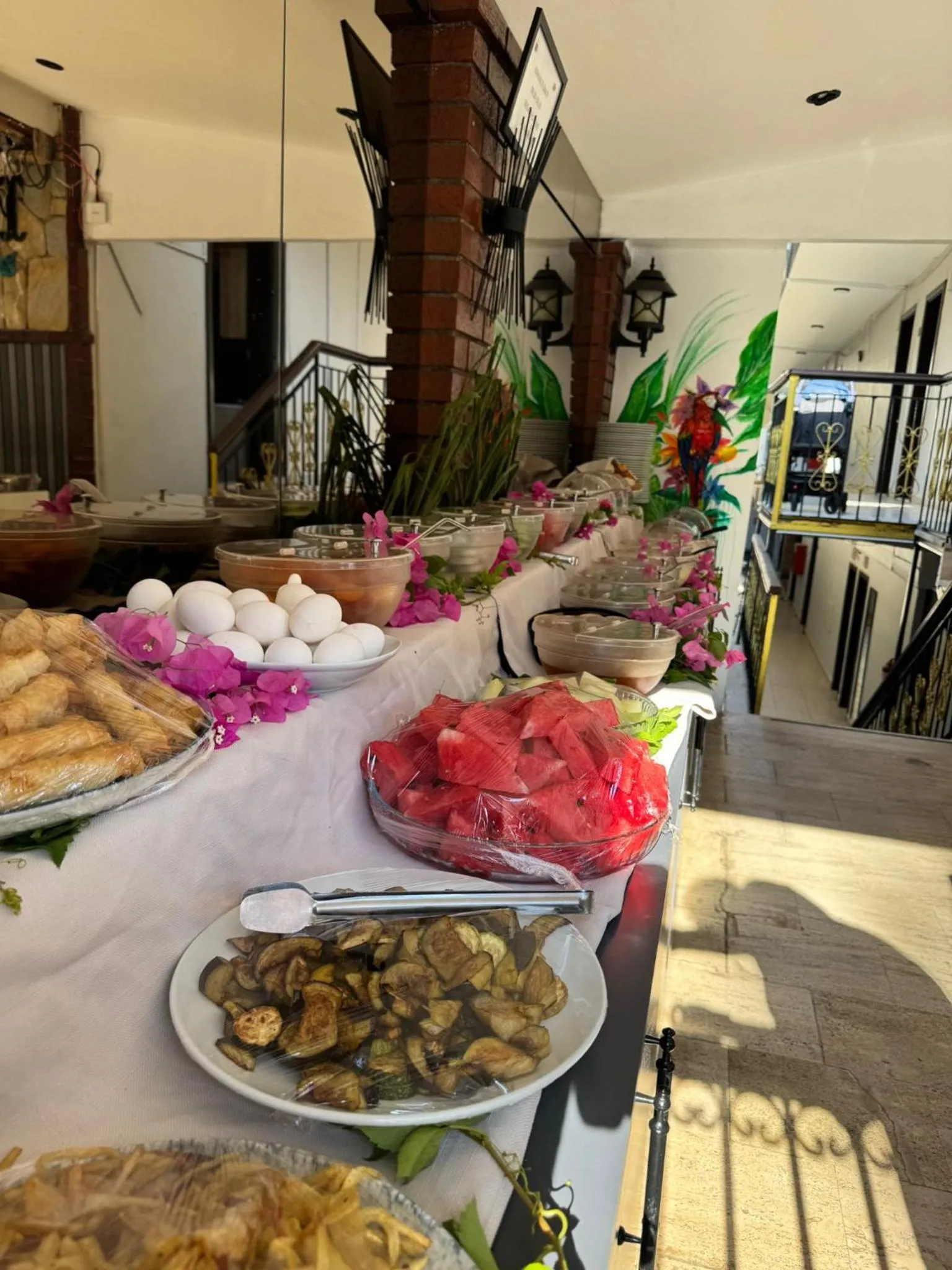 Restaurant/places to eat in Orange Garden Aparts & Hotel THE NORDIC