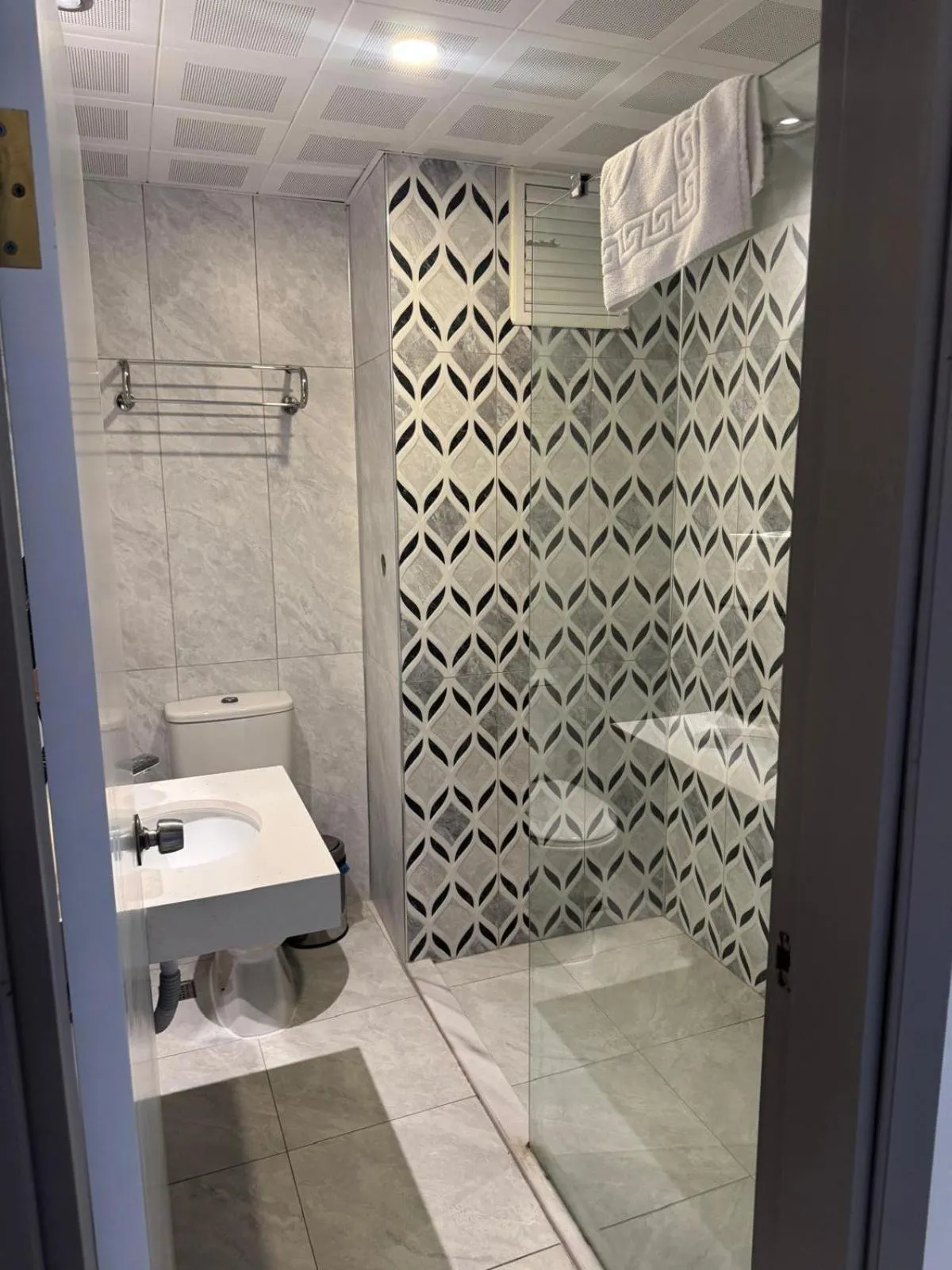 Bathroom in Orange Garden Aparts & Hotel THE NORDIC