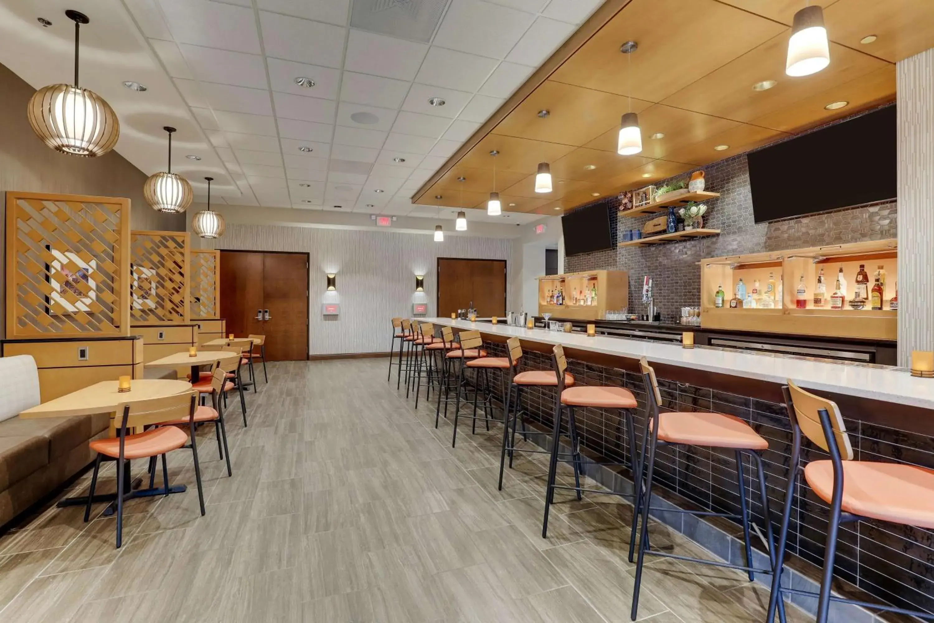 Lounge or bar in Drury Plaza Hotel Tallahassee Lounge or bar in Drury Plaza Hotel Tallahassee