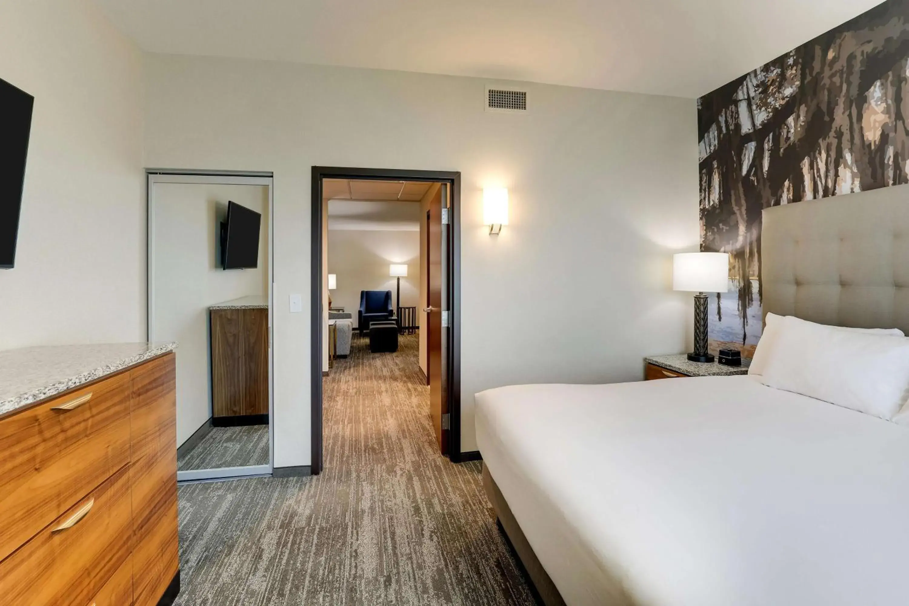 Bedroom, Bed in Drury Plaza Hotel Tallahassee Bedroom, Bed in Drury Plaza Hotel Tallahassee