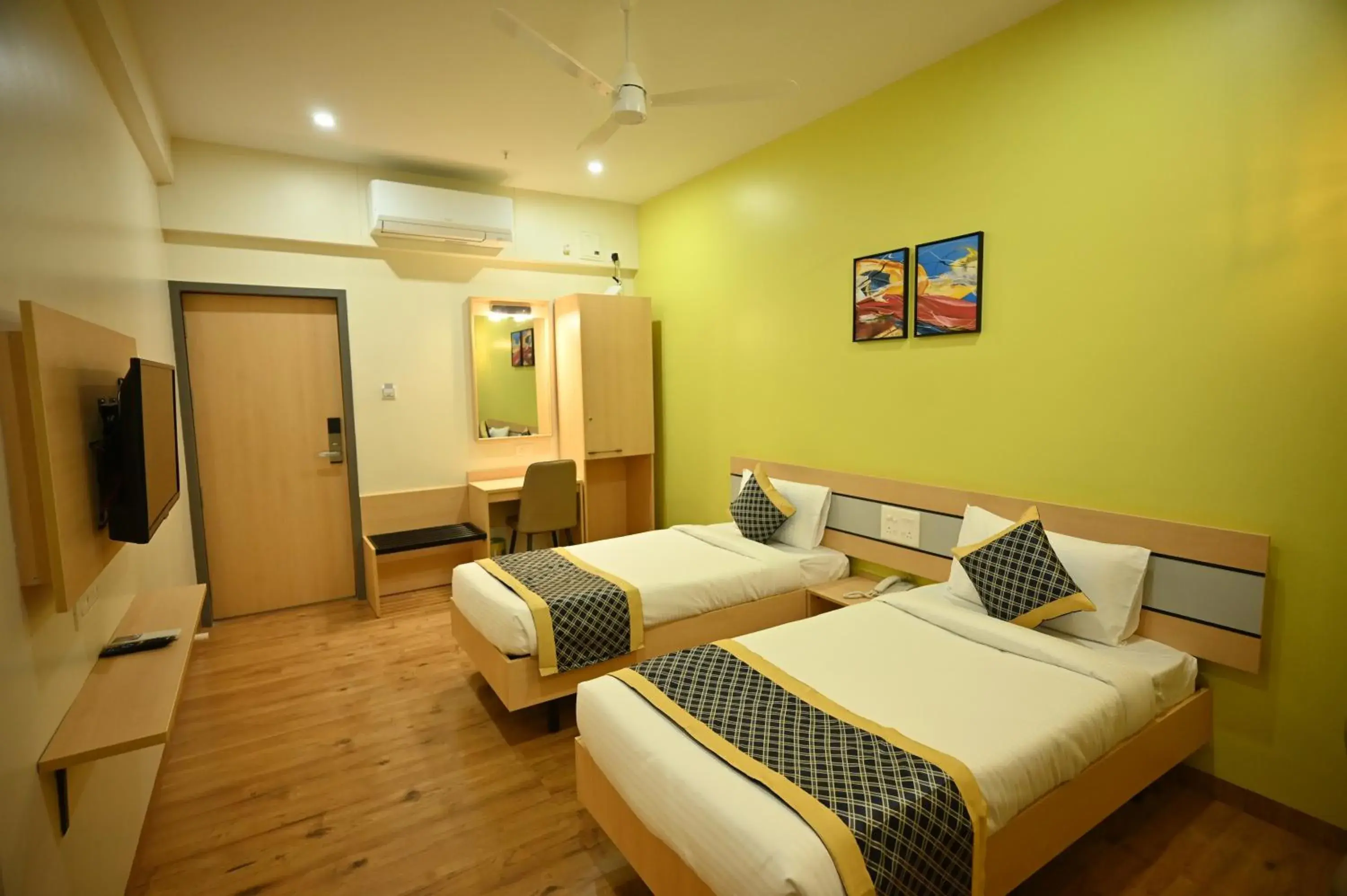 Superior Twin Room - single occupancy in Hotel City Centre Latur Superior Twin Room - single occupancy in Hotel City Centre Latur