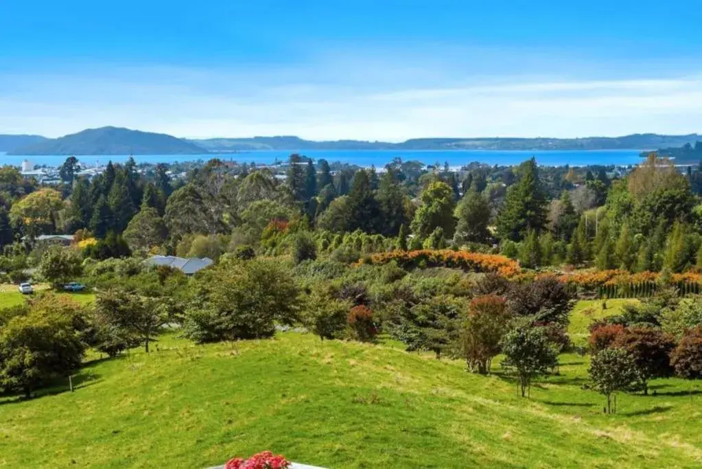 Vacation Home in Aww Sheep-Uninterrupted Panoramic View with Spa Vacation Home in Aww Sheep-Uninterrupted Panoramic View with Spa