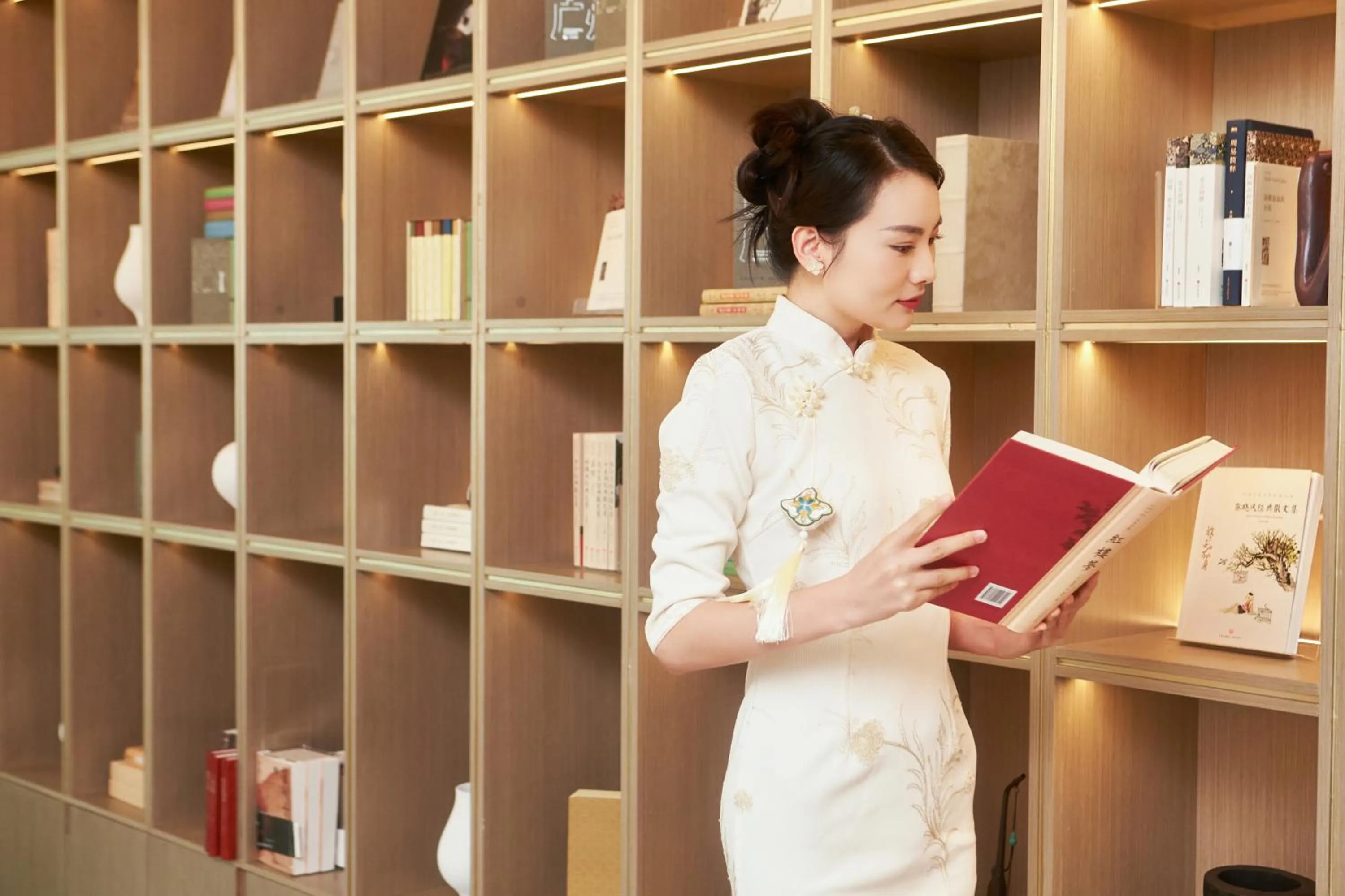 Seating area in Guangzhou Pazhou LN DongFang Hotel