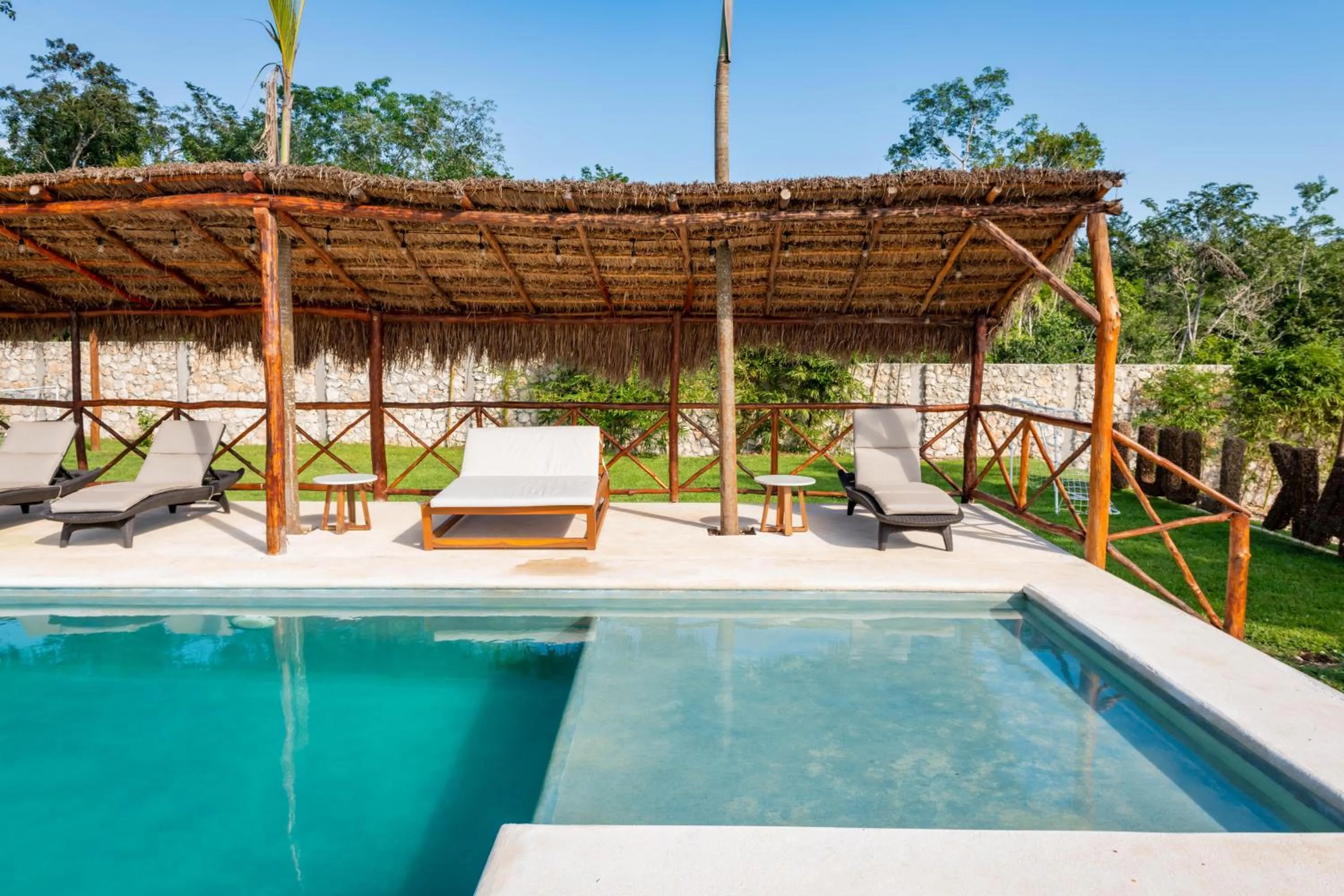 Swimming pool in Xakluum Eco Glampings