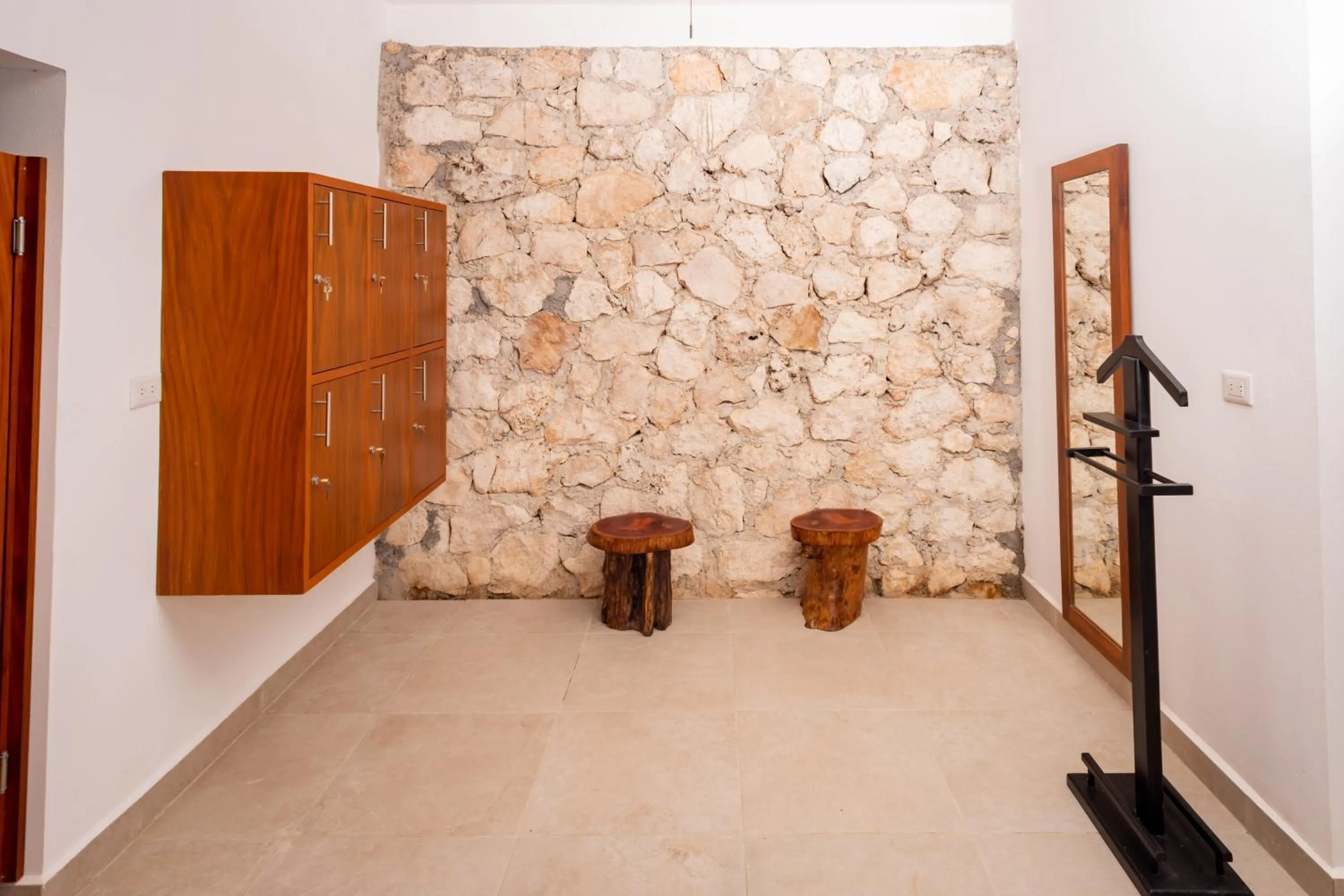 wardrobe in Xakluum Eco Glampings