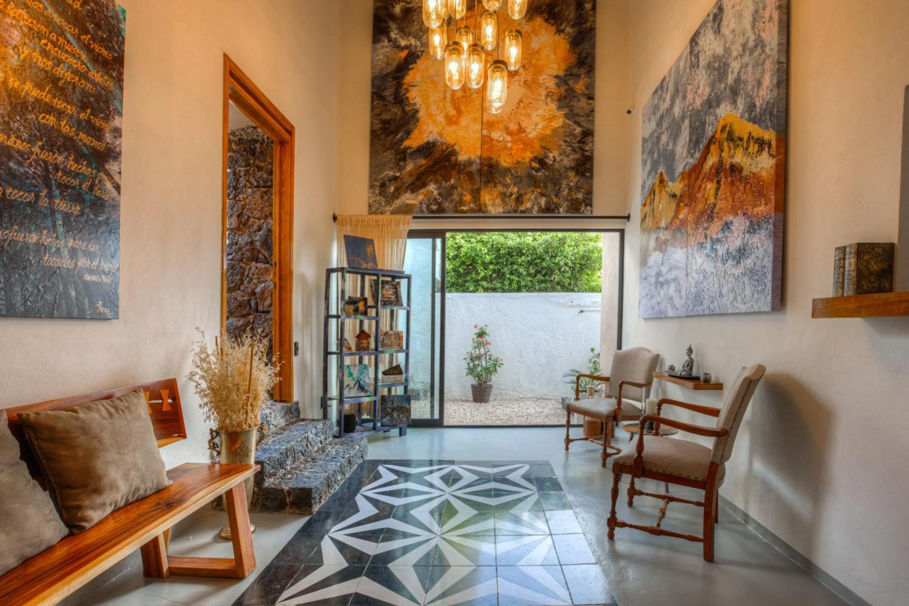 Seating area in Casa Ehua Hotel Galería