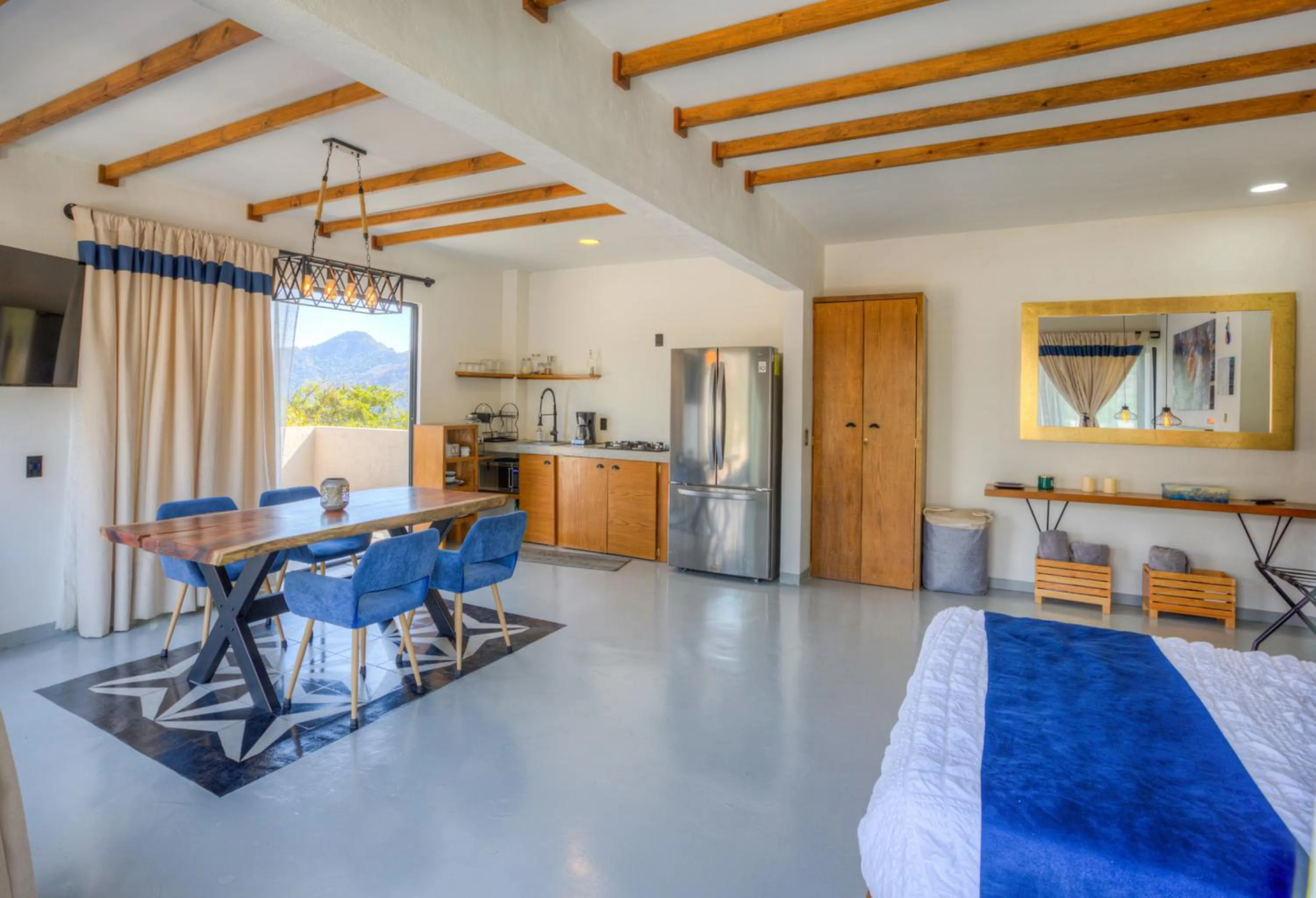 Dining area in Casa Ehua Hotel Galería