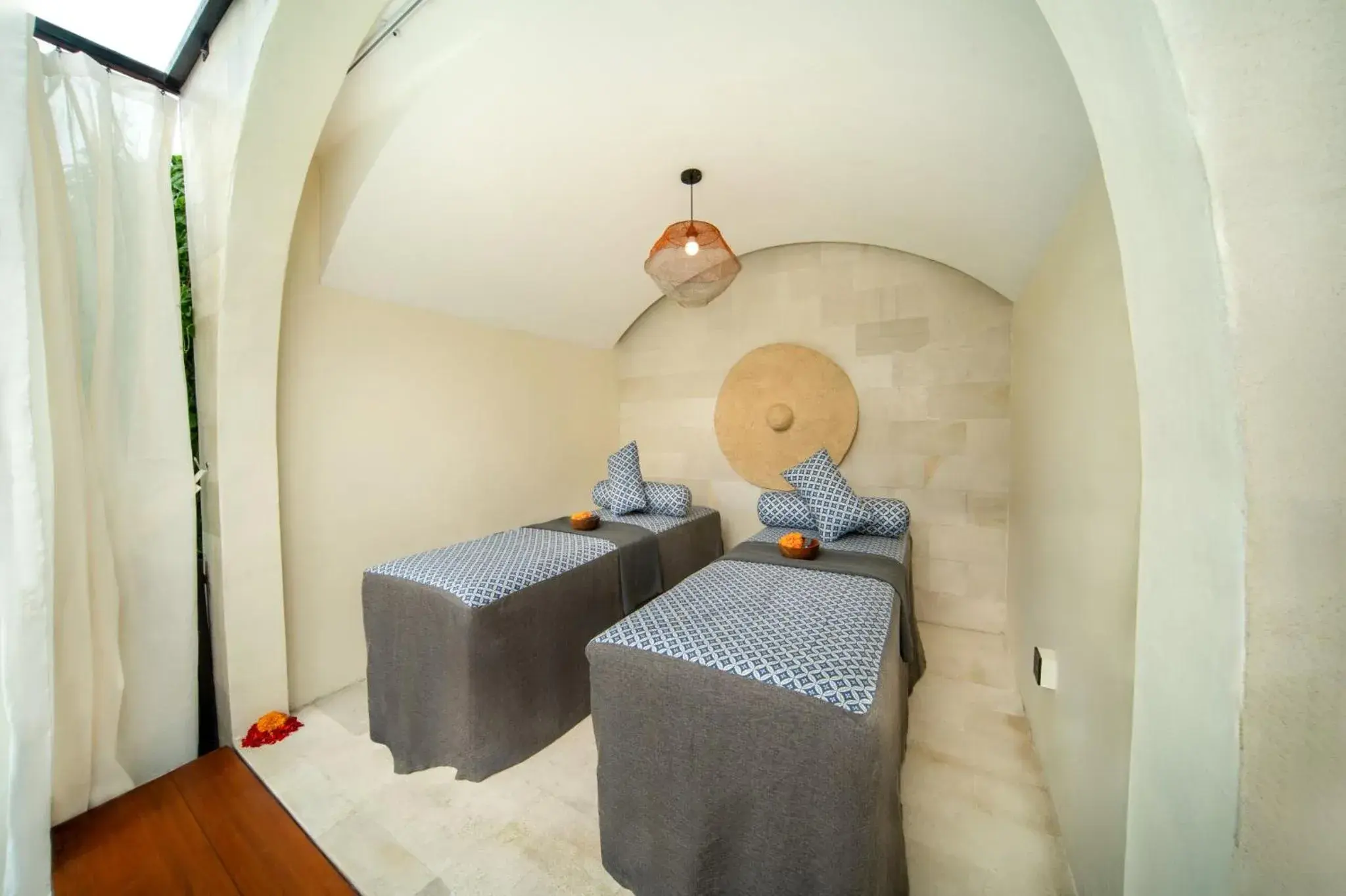 Spa and wellness centre/facilities in Suara Alam Ubud Villa by Ini Vie Hospitality Spa and wellness centre/facilities in Suara Alam Ubud Villa by Ini Vie Hospitality