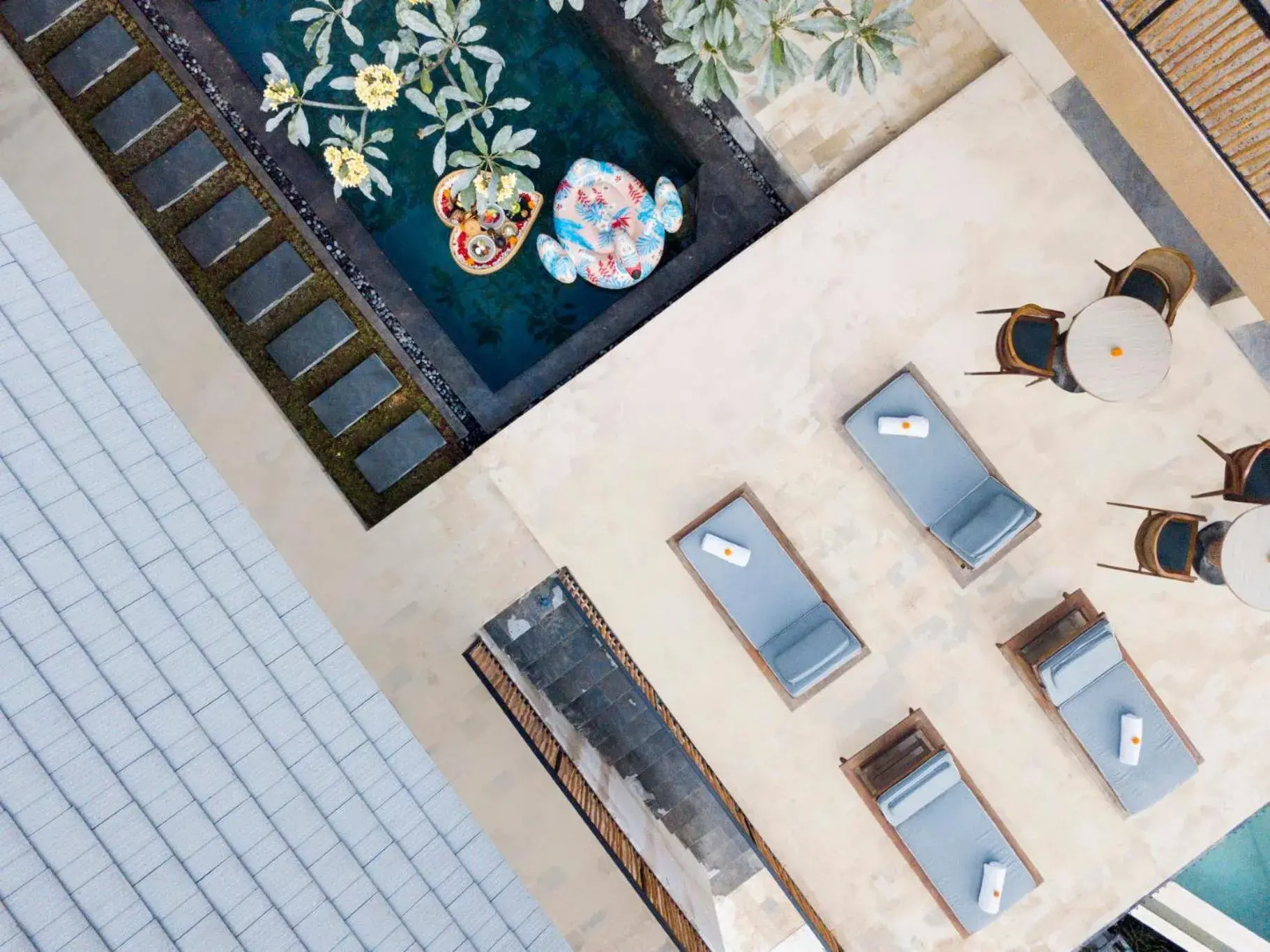 Lounge or bar in Suara Alam Ubud Villa by Ini Vie Hospitality Lounge or bar in Suara Alam Ubud Villa by Ini Vie Hospitality