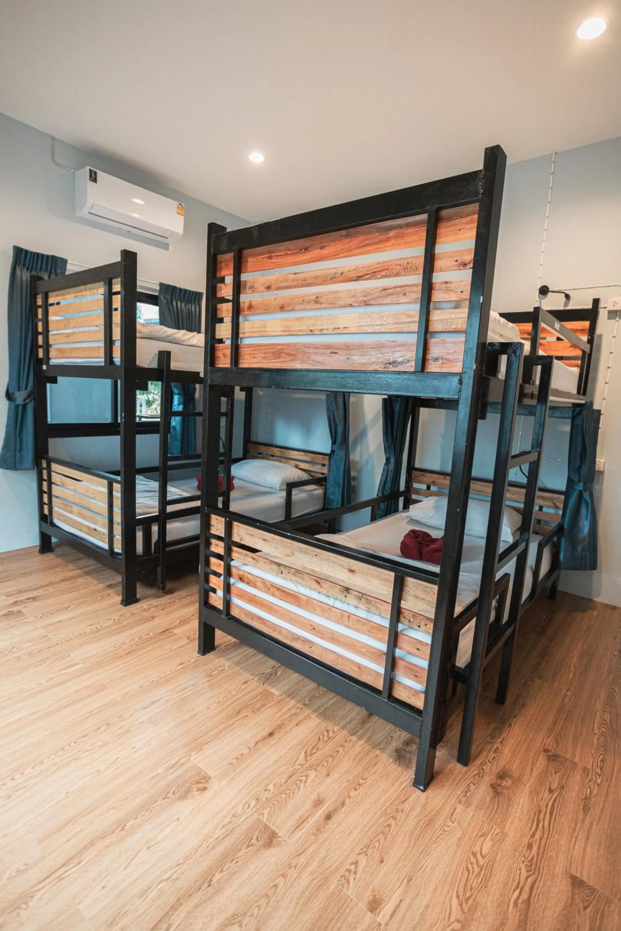 Bed in Boom Hostel Khao Sok