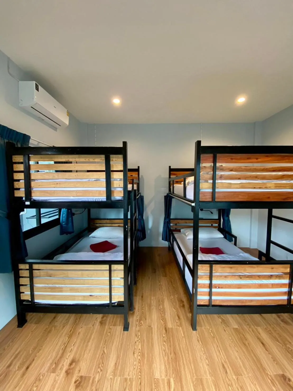 Bed in Boom Hostel Khao Sok