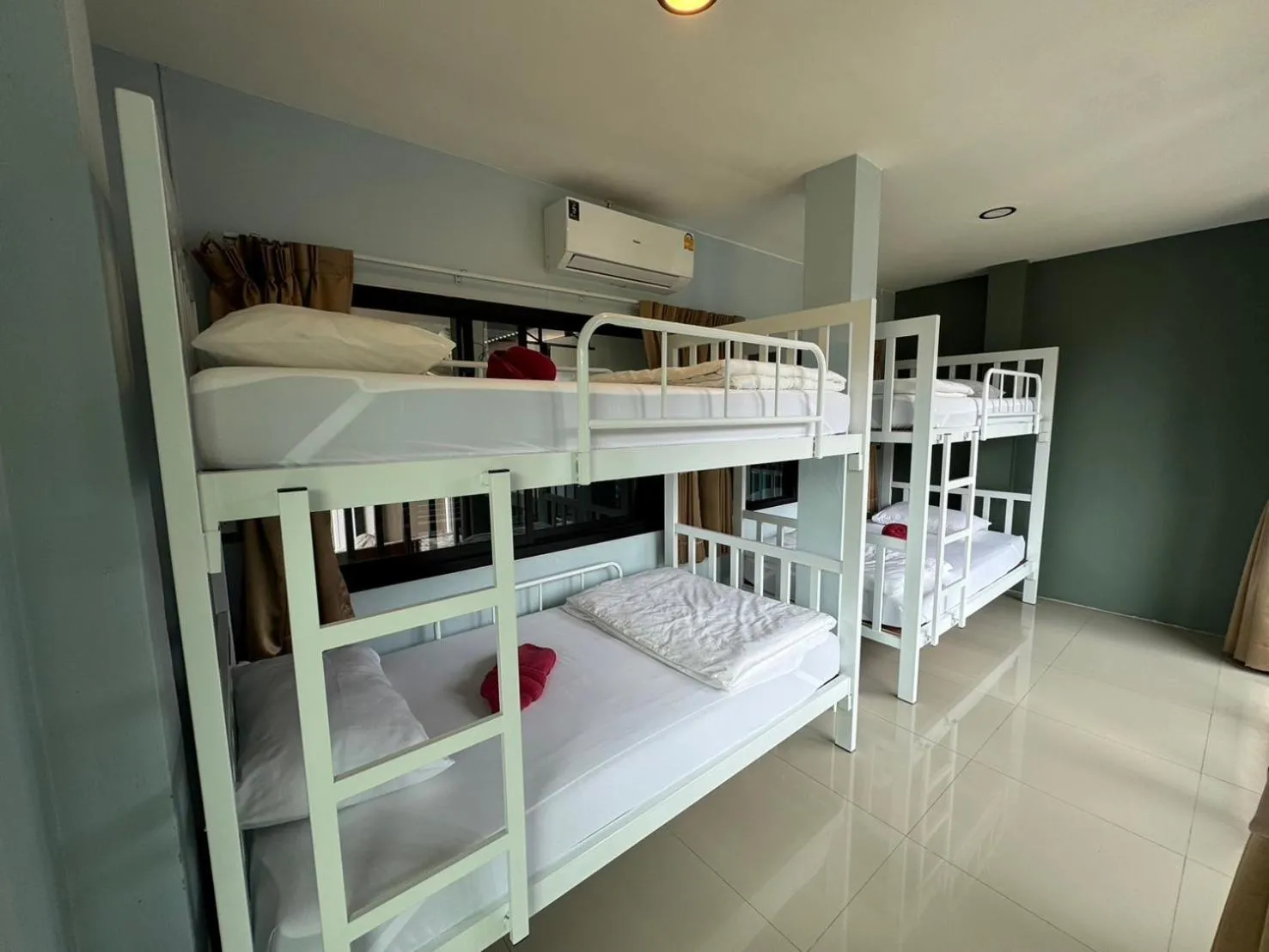 Bed in Boom Hostel Khao Sok