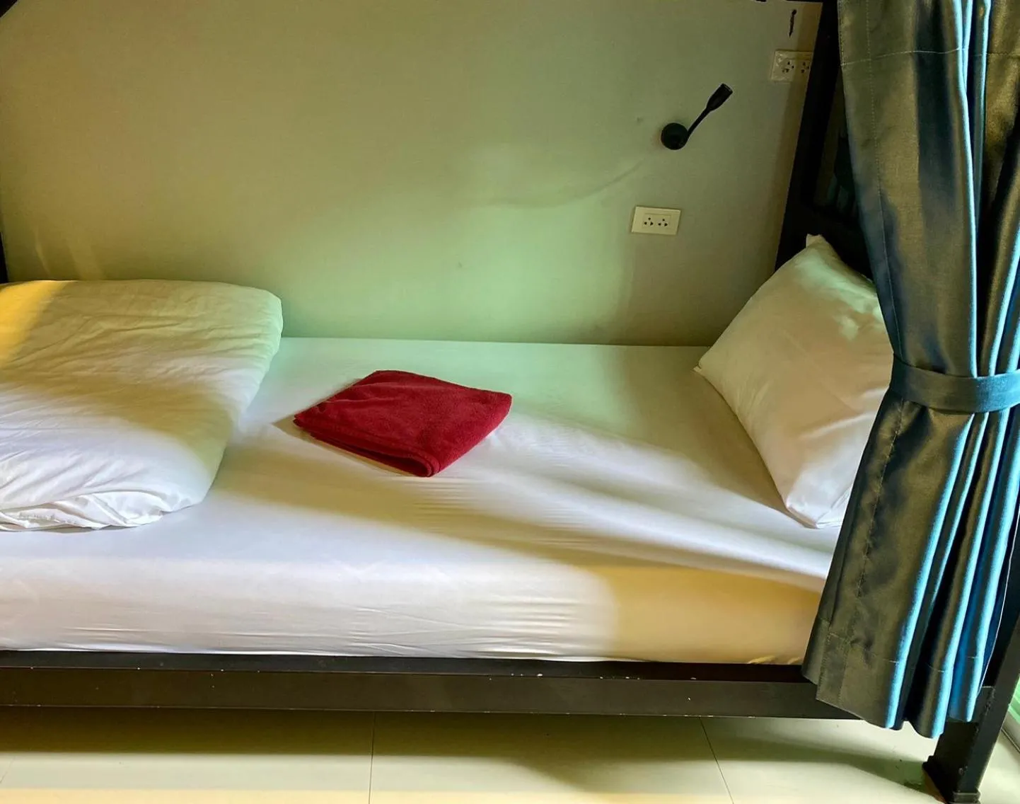 Bed in Boom Hostel Khao Sok