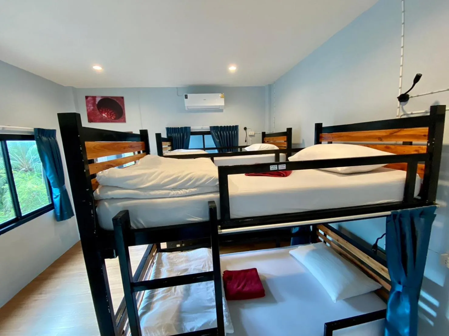 Bed in Boom Hostel Khao Sok