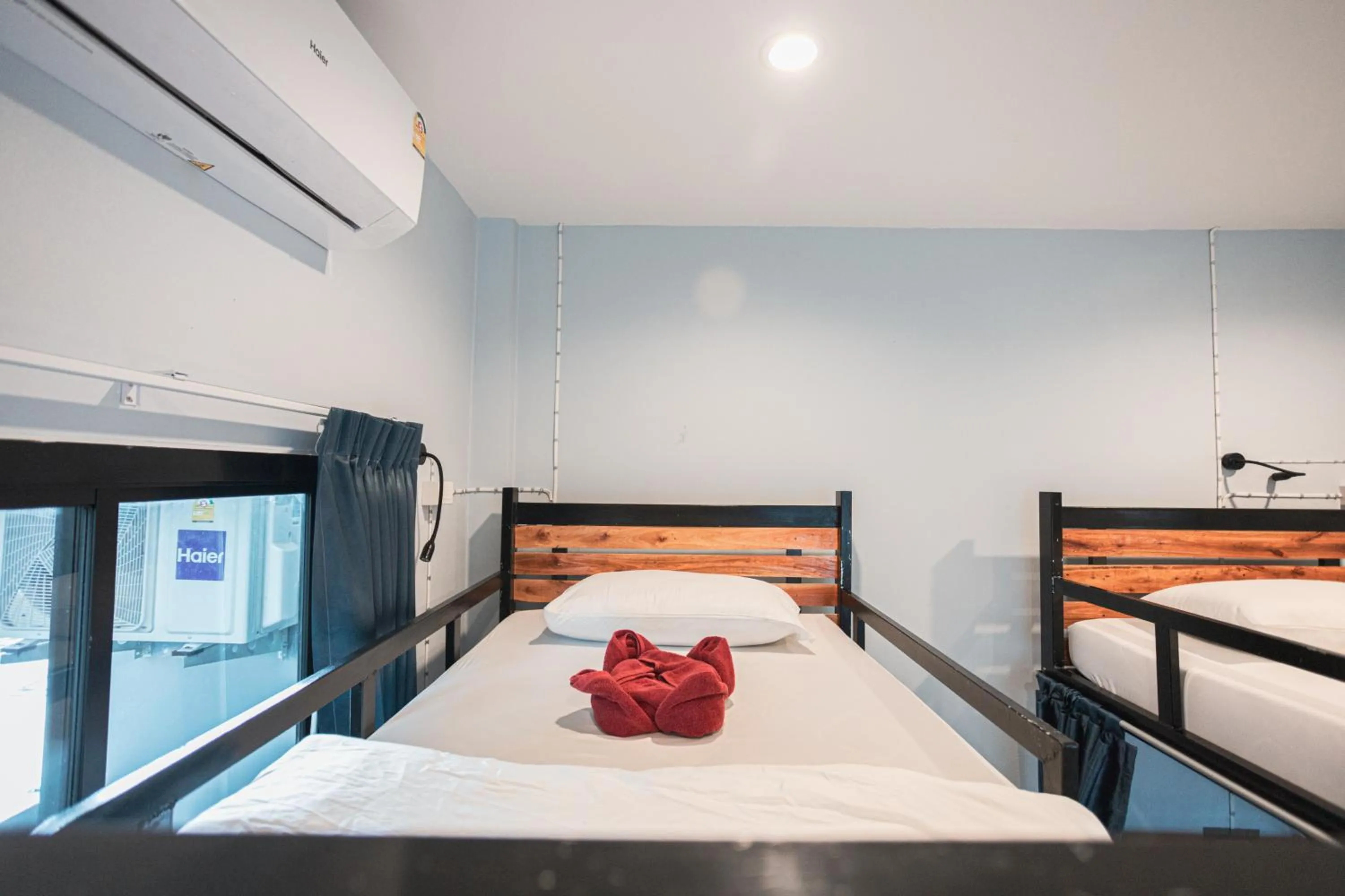 Bed in Boom Hostel Khao Sok