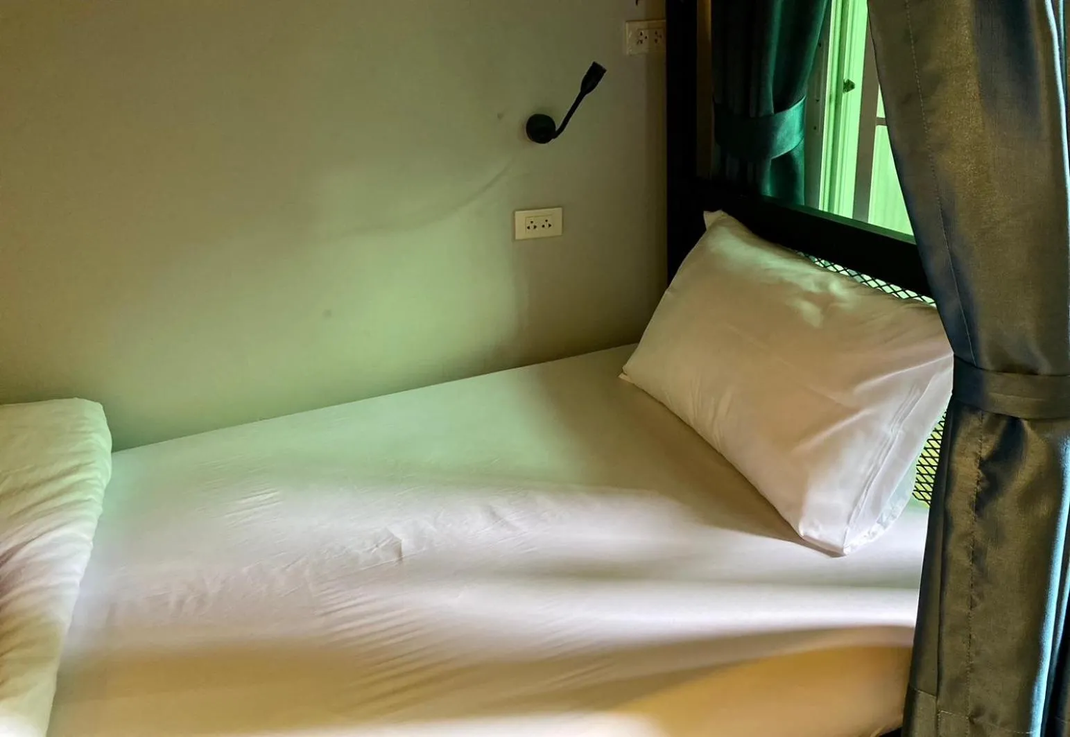 Bed in Boom Hostel Khao Sok