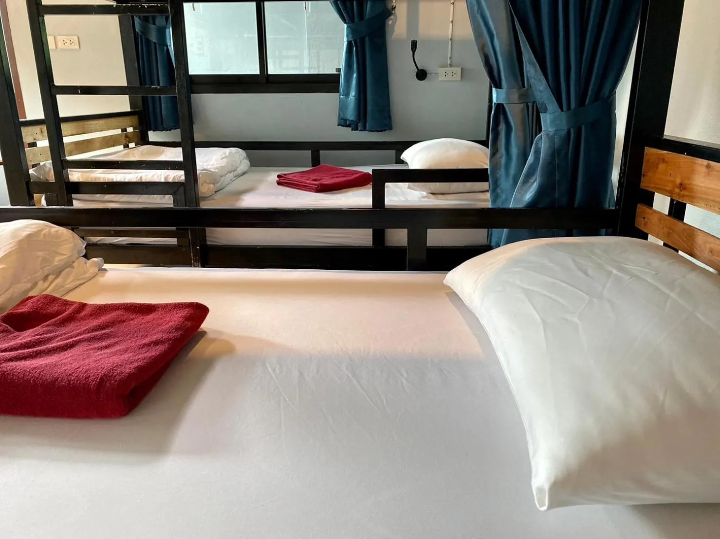 Bed in Boom Hostel Khao Sok