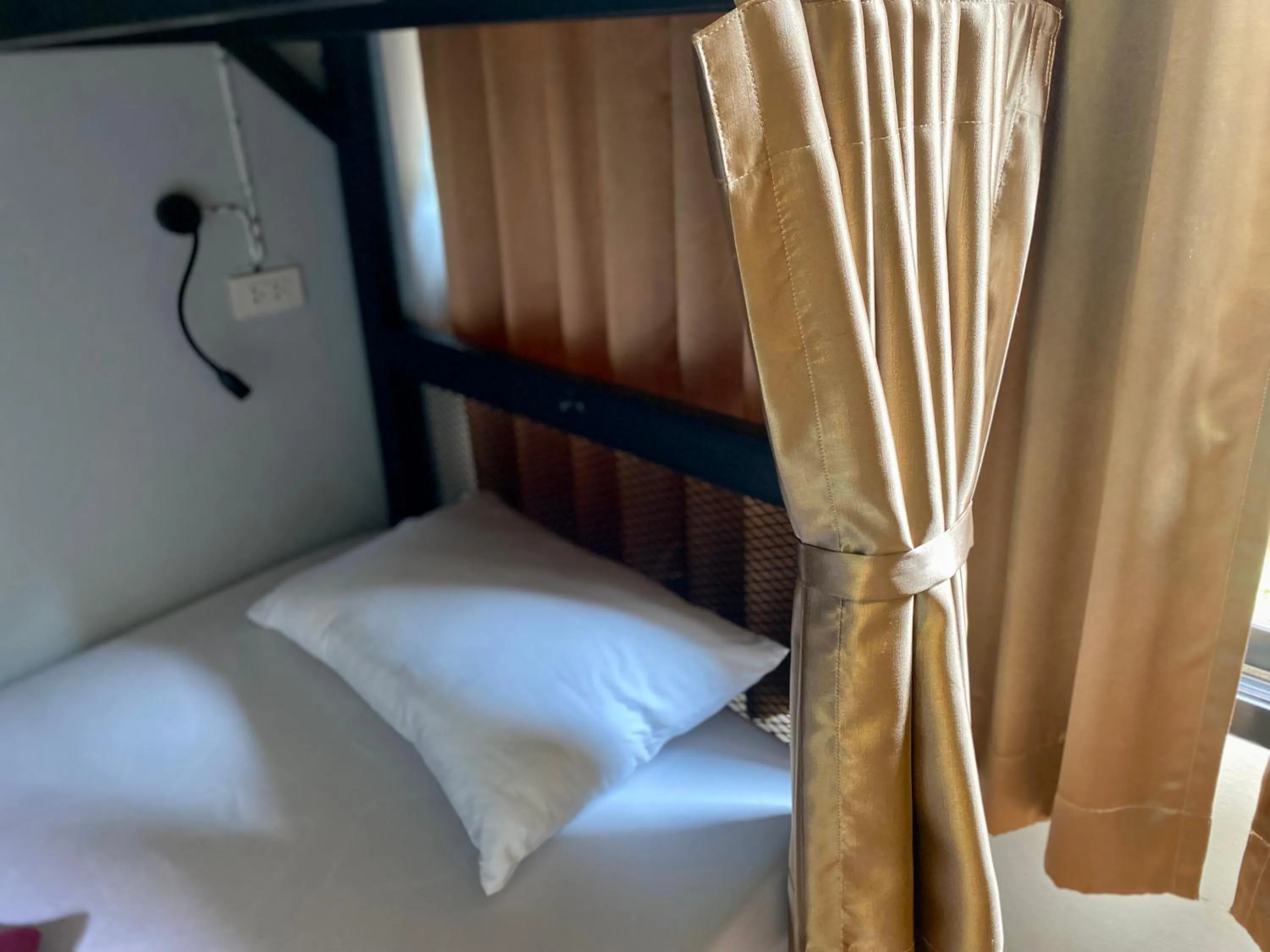 Bed in Boom Hostel Khao Sok