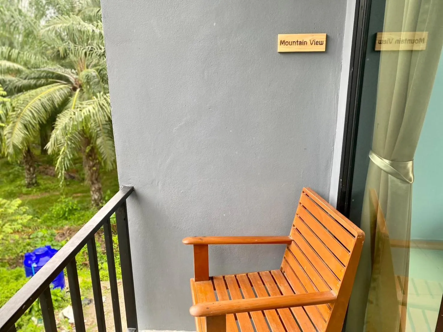 Boom Hostel Khao Sok