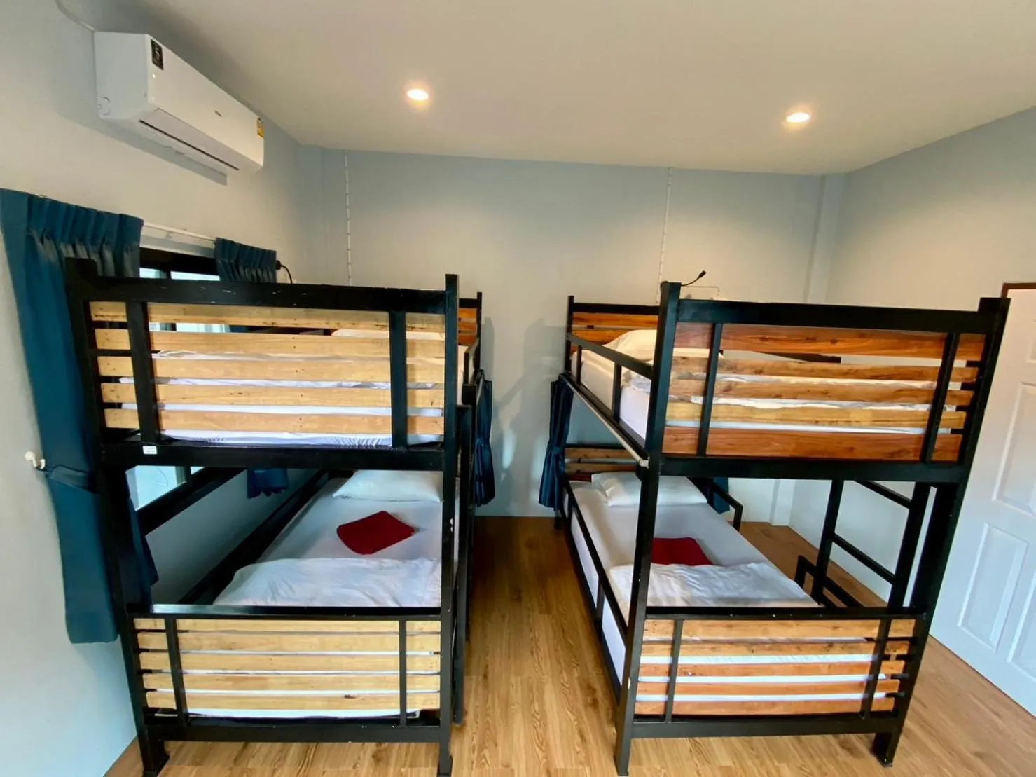 Bed in Boom Hostel Khao Sok