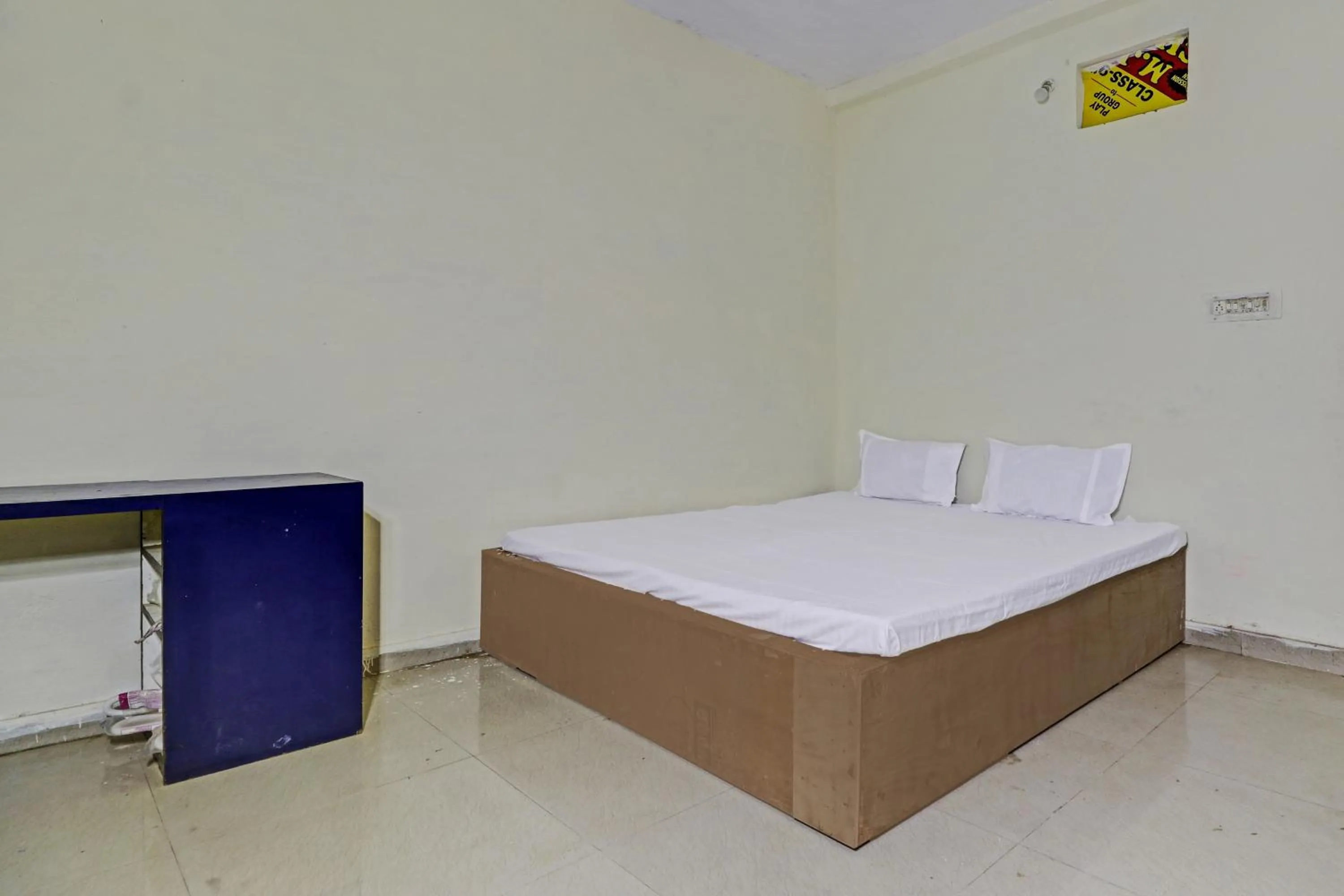 Bedroom in SPOT ON 81062 Moonlight Hotel